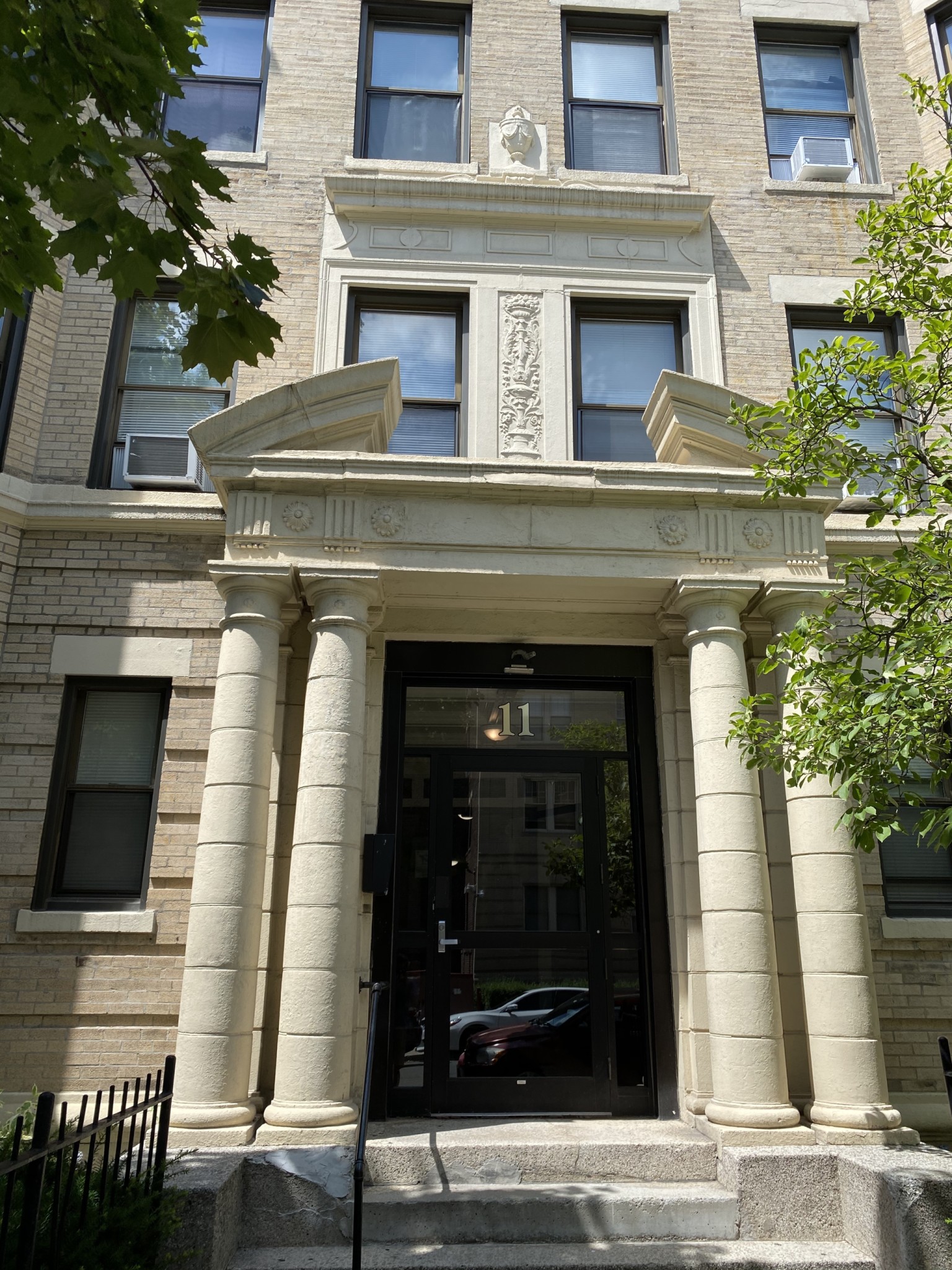 11 Queensberry St, Fenway