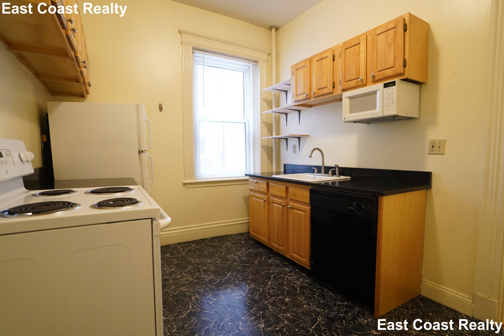 28 Queensberry St, Fenway