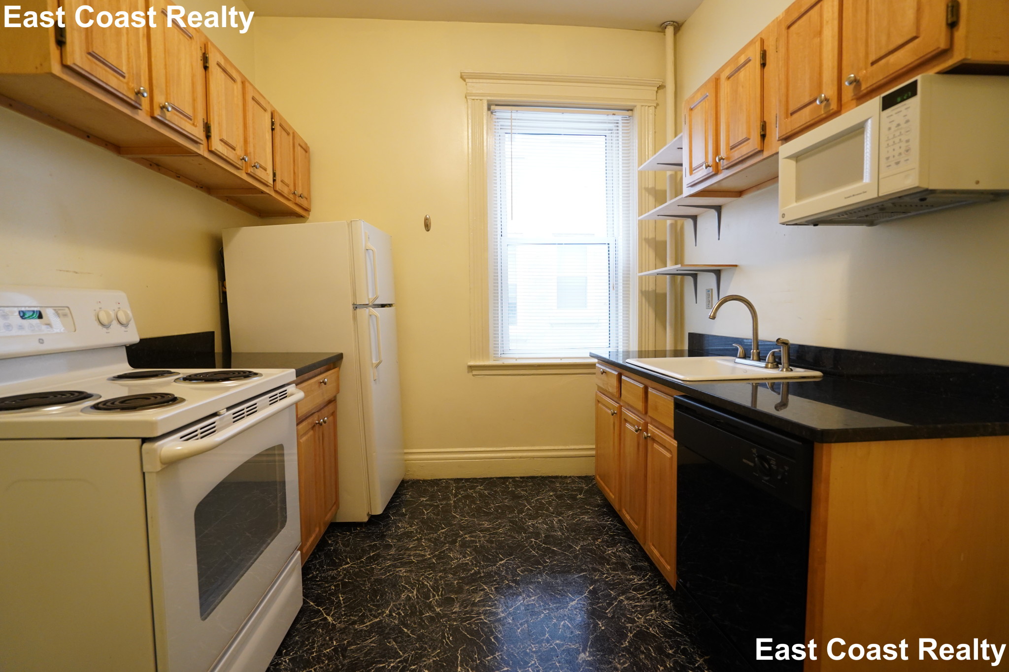 28 Queensberry St, Fenway