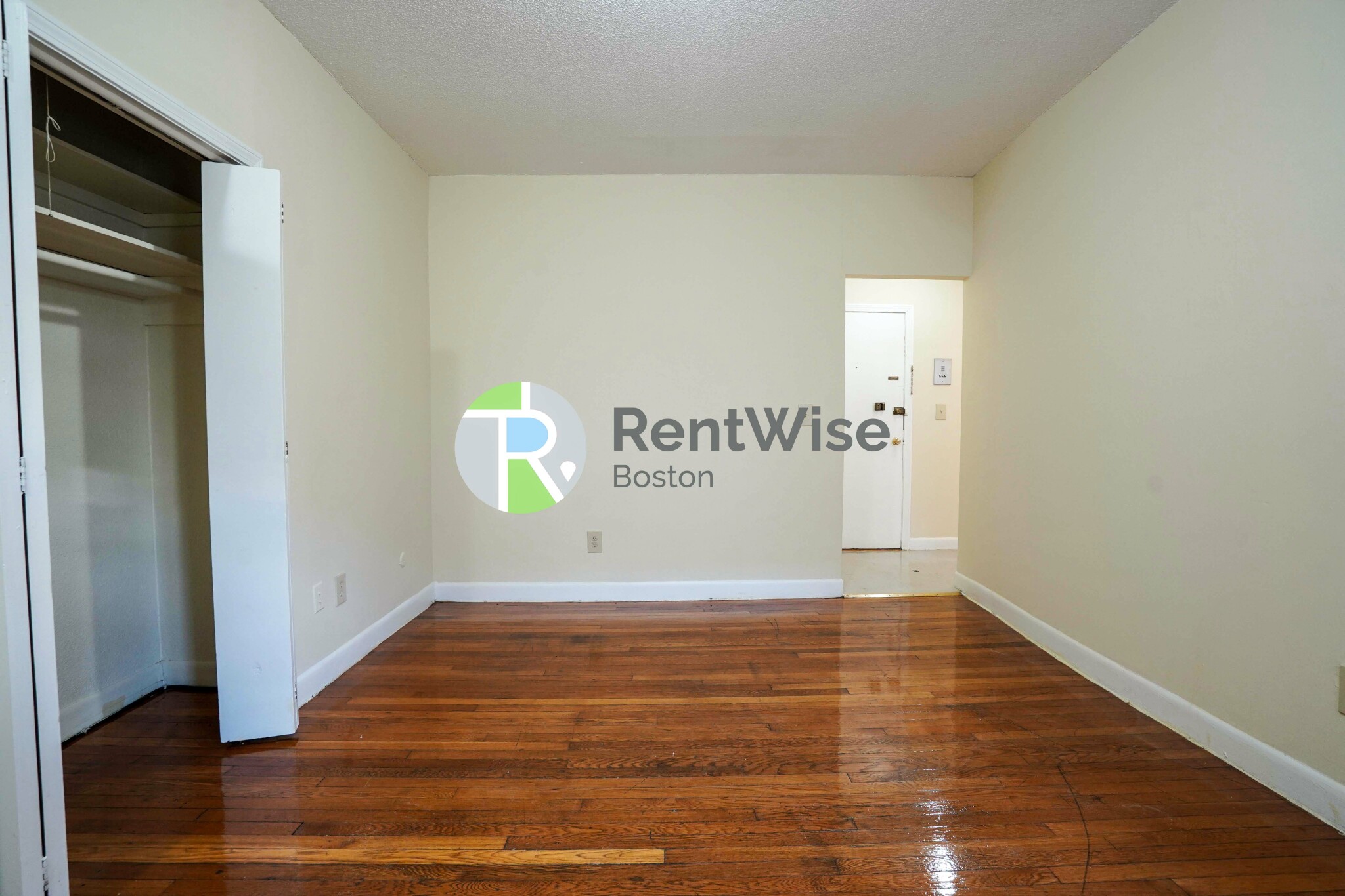 1132 Commonwealth Ave, Allston