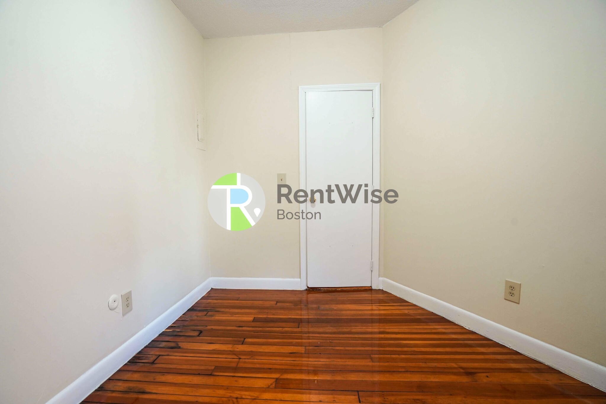 1132 Commonwealth Ave, Allston