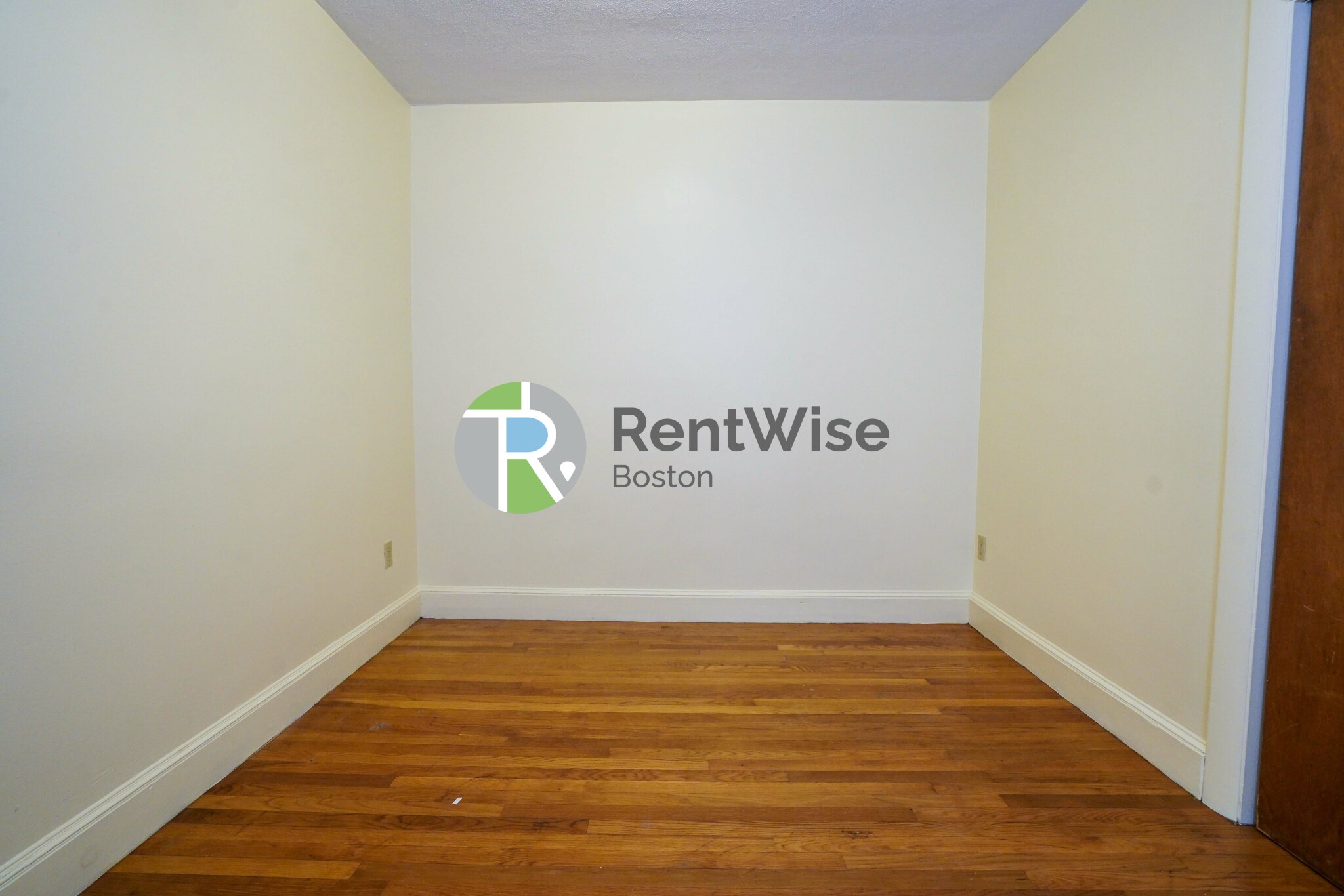 32 Westland Ave, Fenway