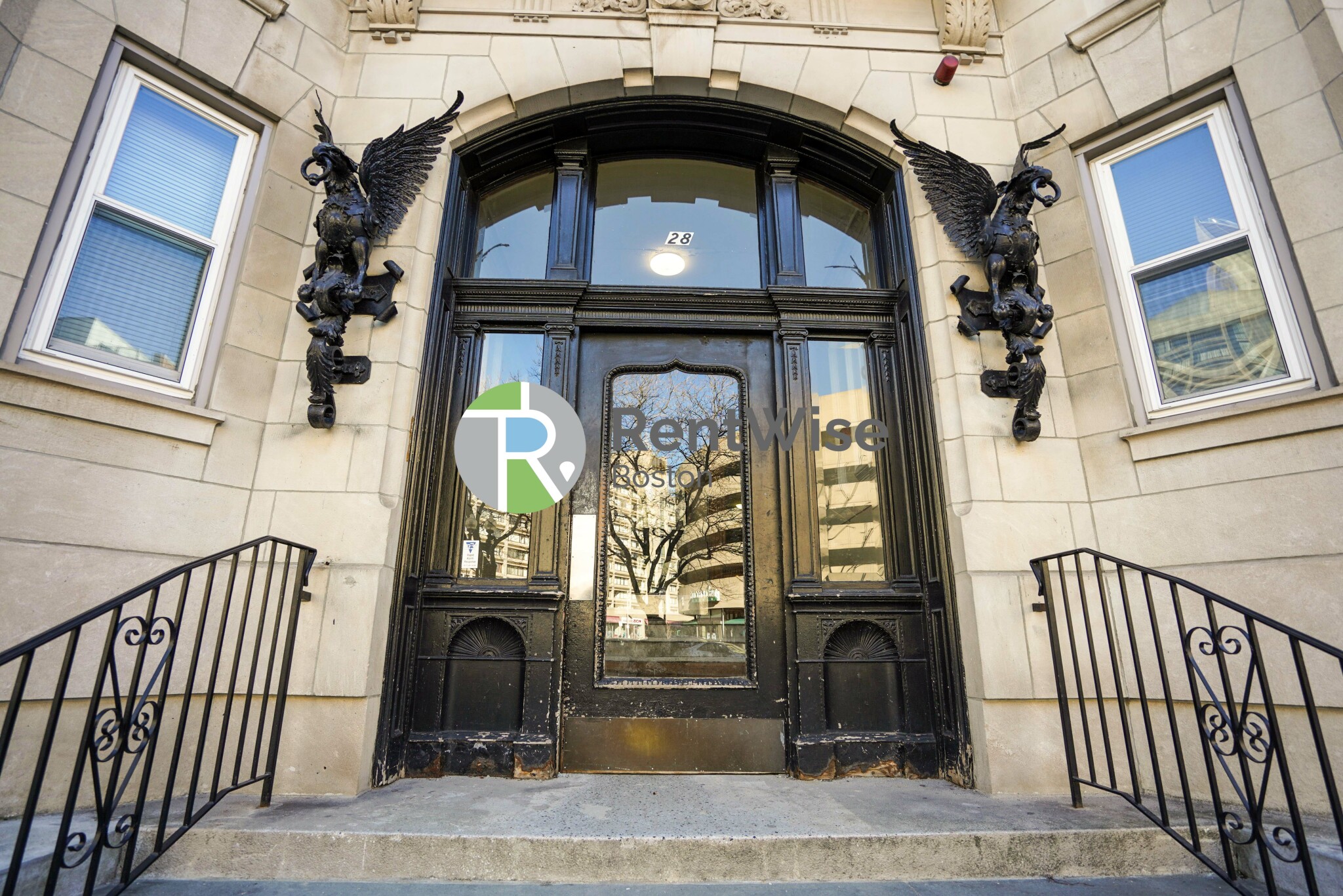 28 Westland Ave, Fenway