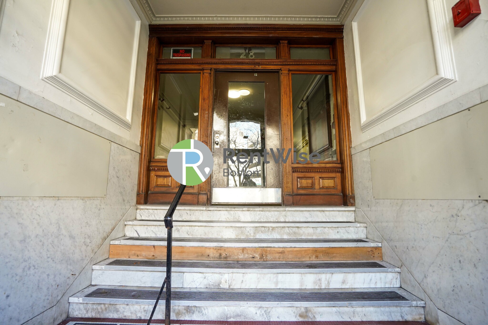 28 Westland Ave, Fenway