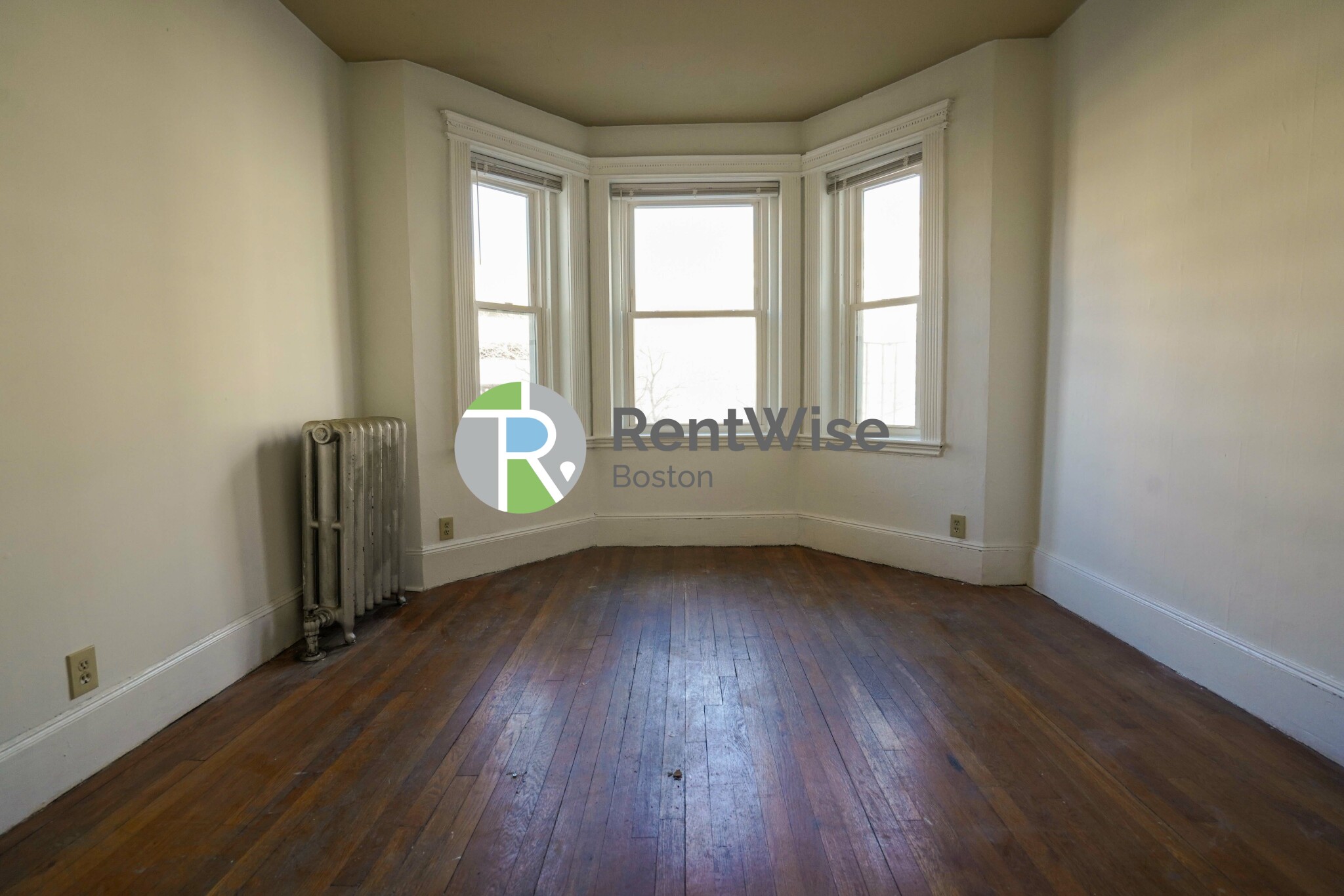 28 Westland Ave, Fenway