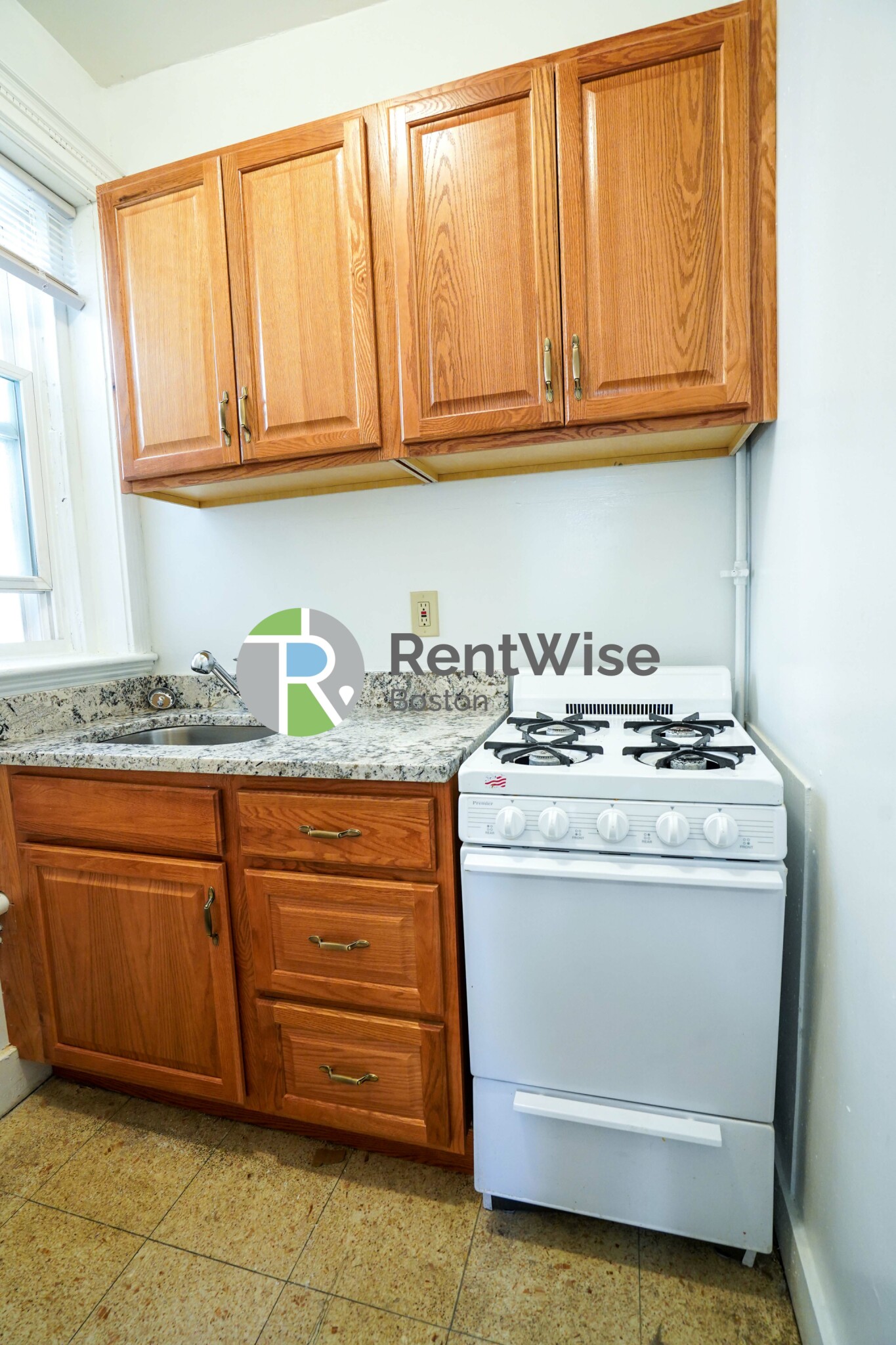 28 Westland Ave, Fenway