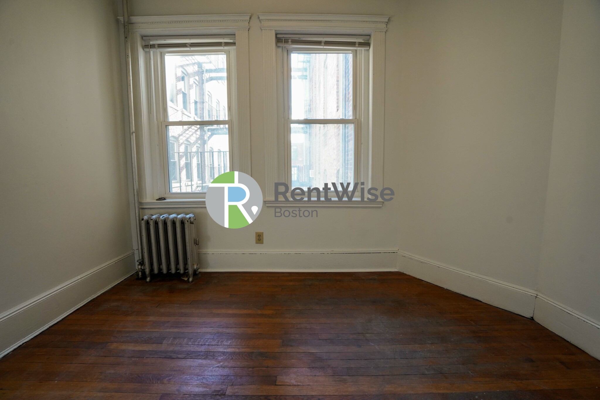 28 Westland Ave, Fenway