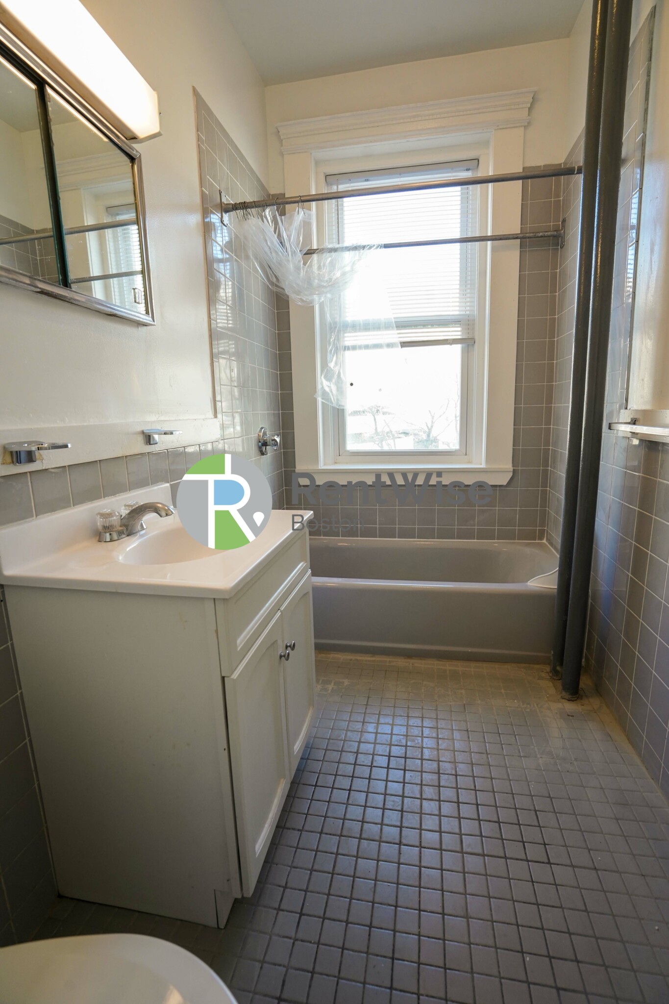 28 Westland Ave, Fenway