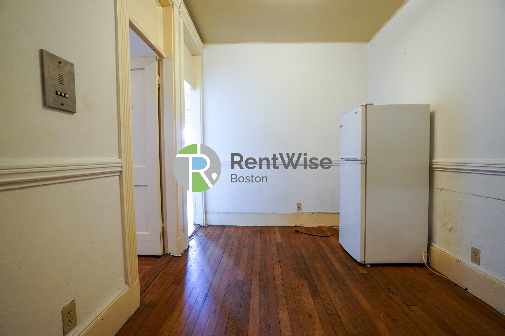 28 Westland Ave, Fenway