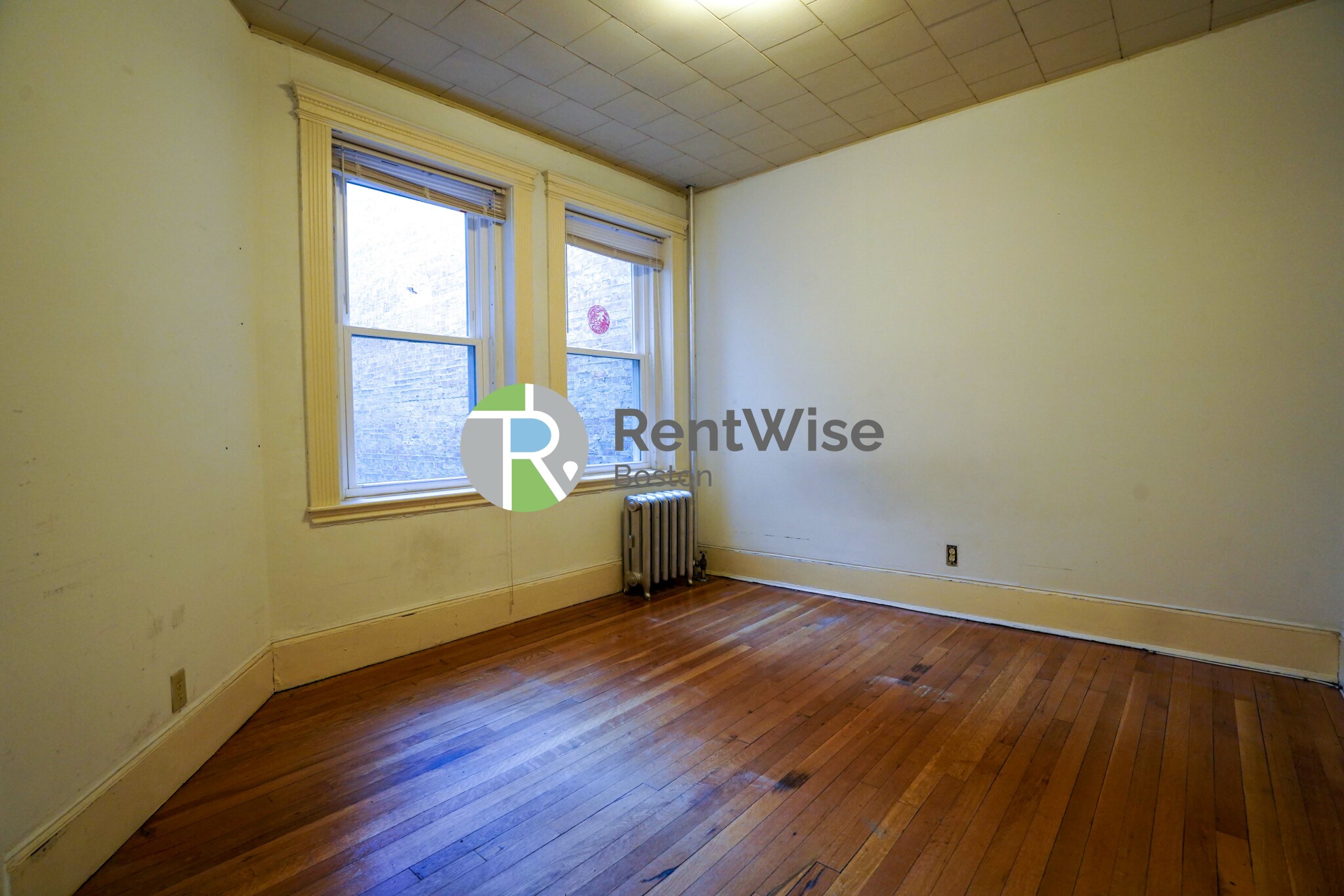 28 Westland Ave, Fenway