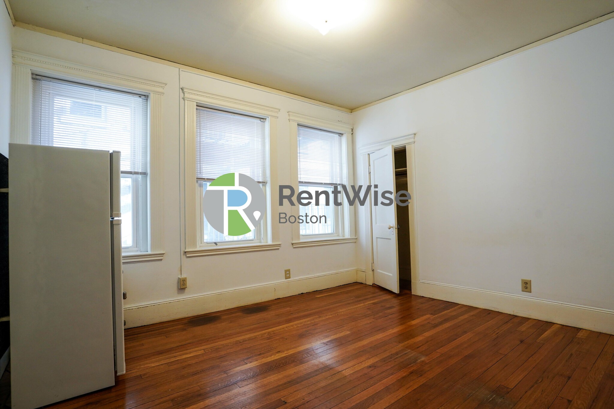 28 Westland Ave, Fenway