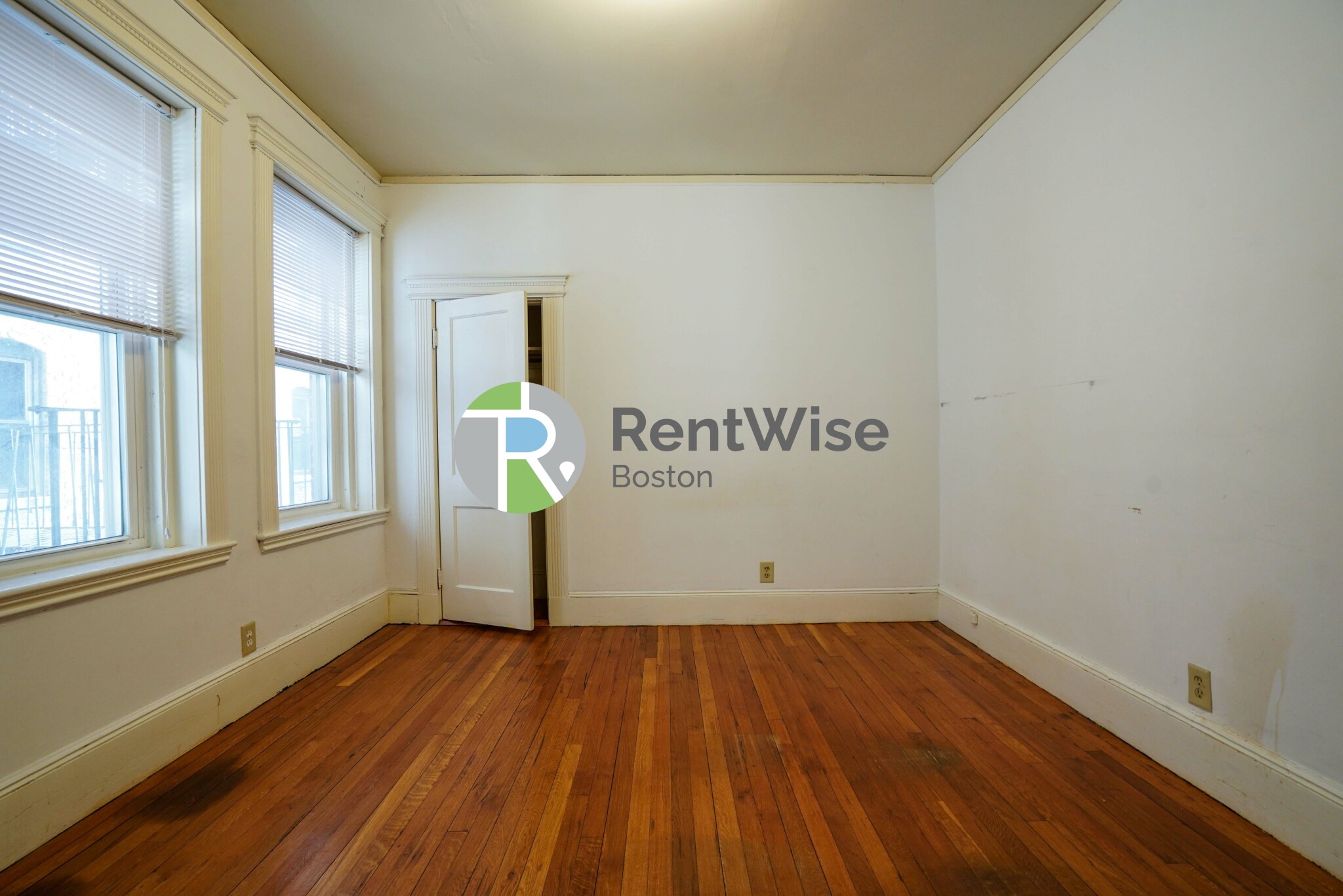 28 Westland Ave, Fenway