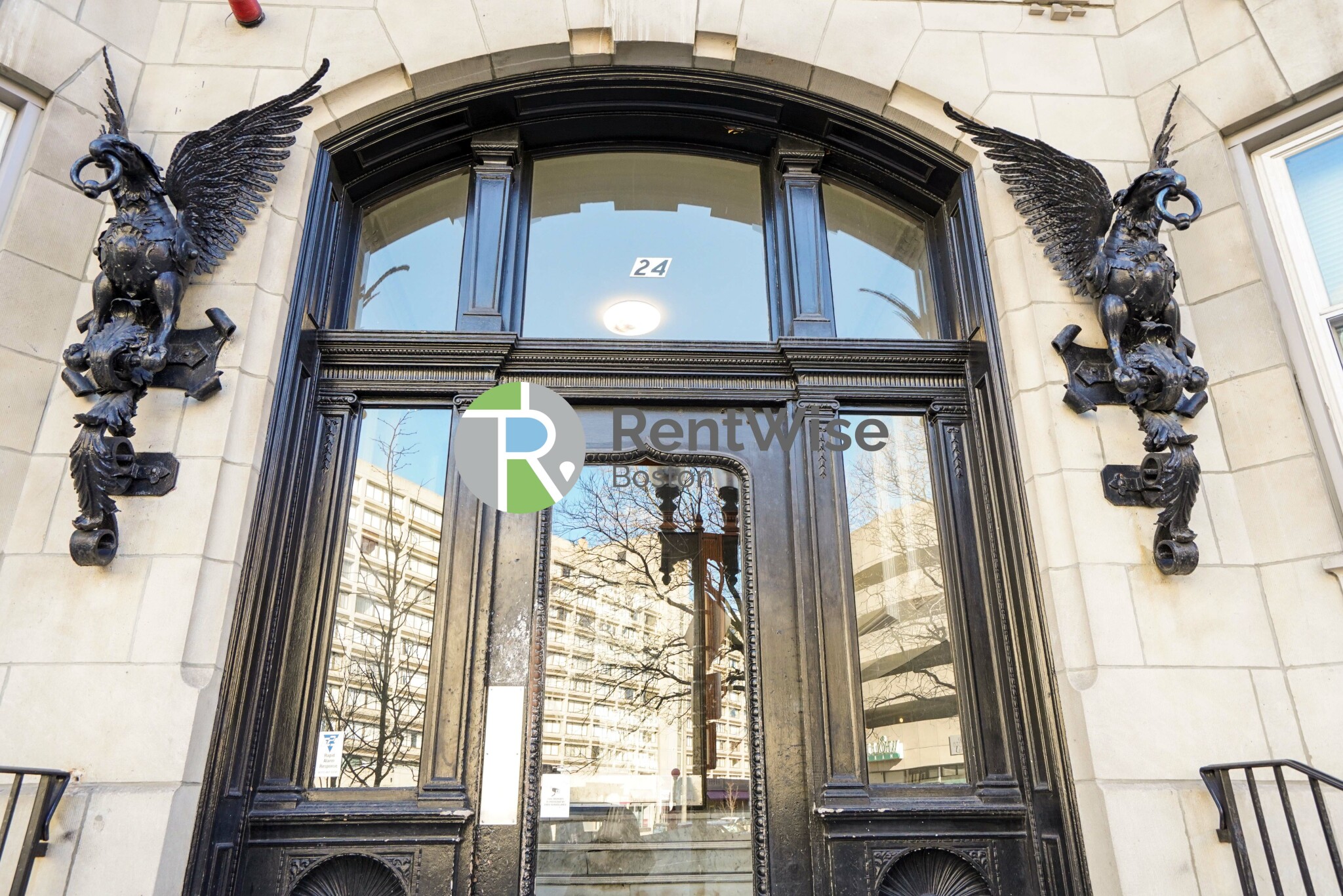 24 Westland Ave, Fenway