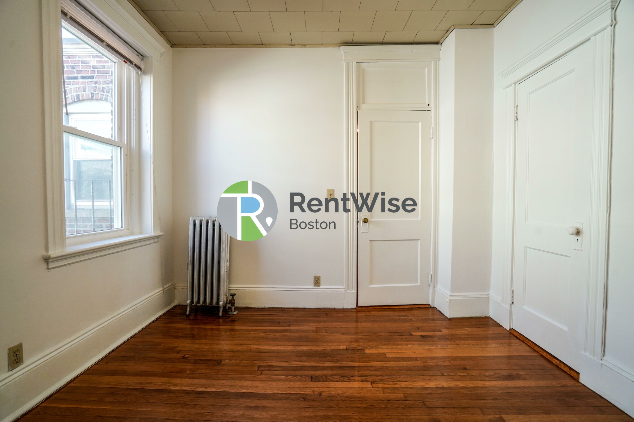 14 Palace Rd, Fenway