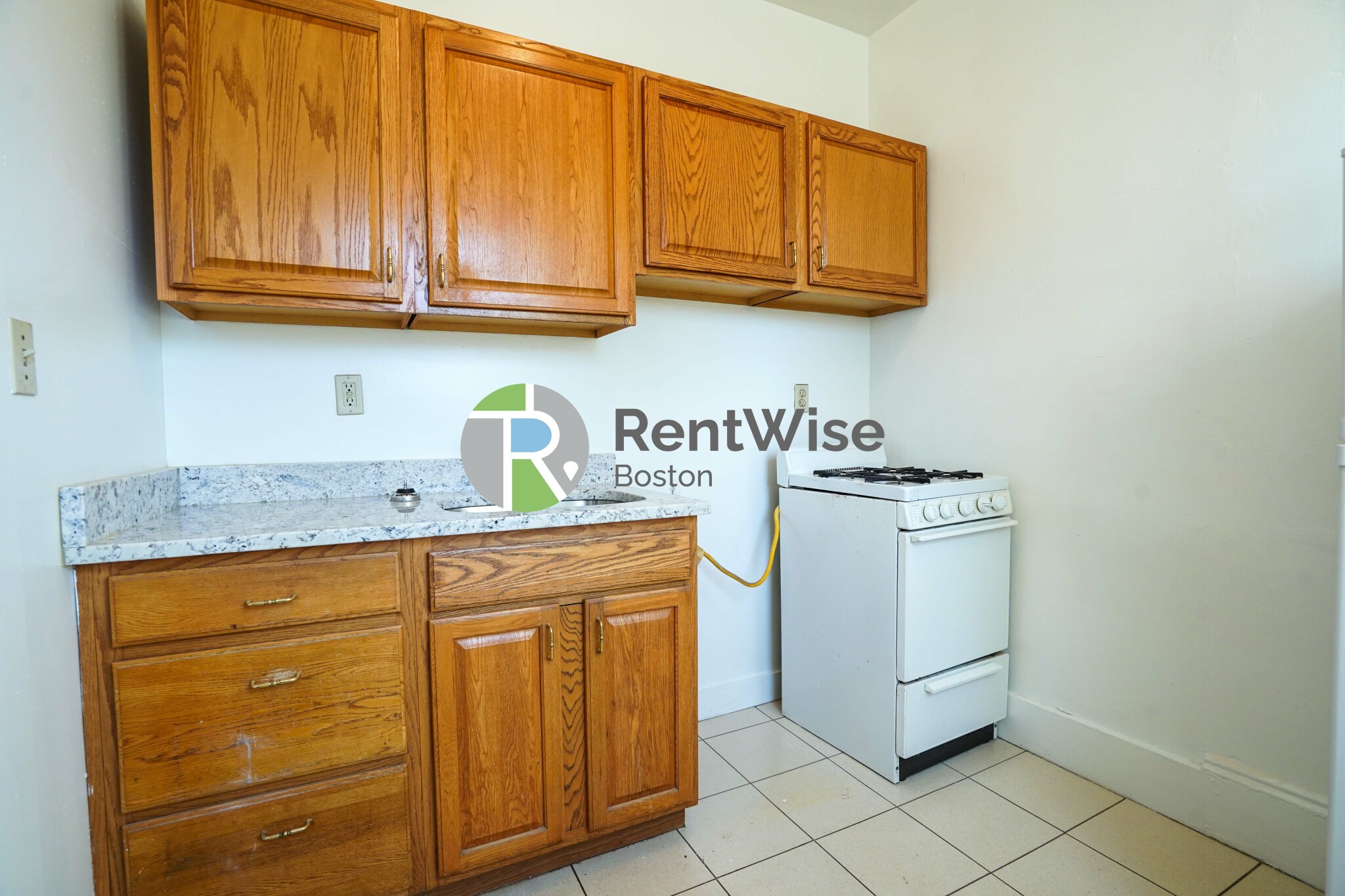 14 Palace Rd, Longwood