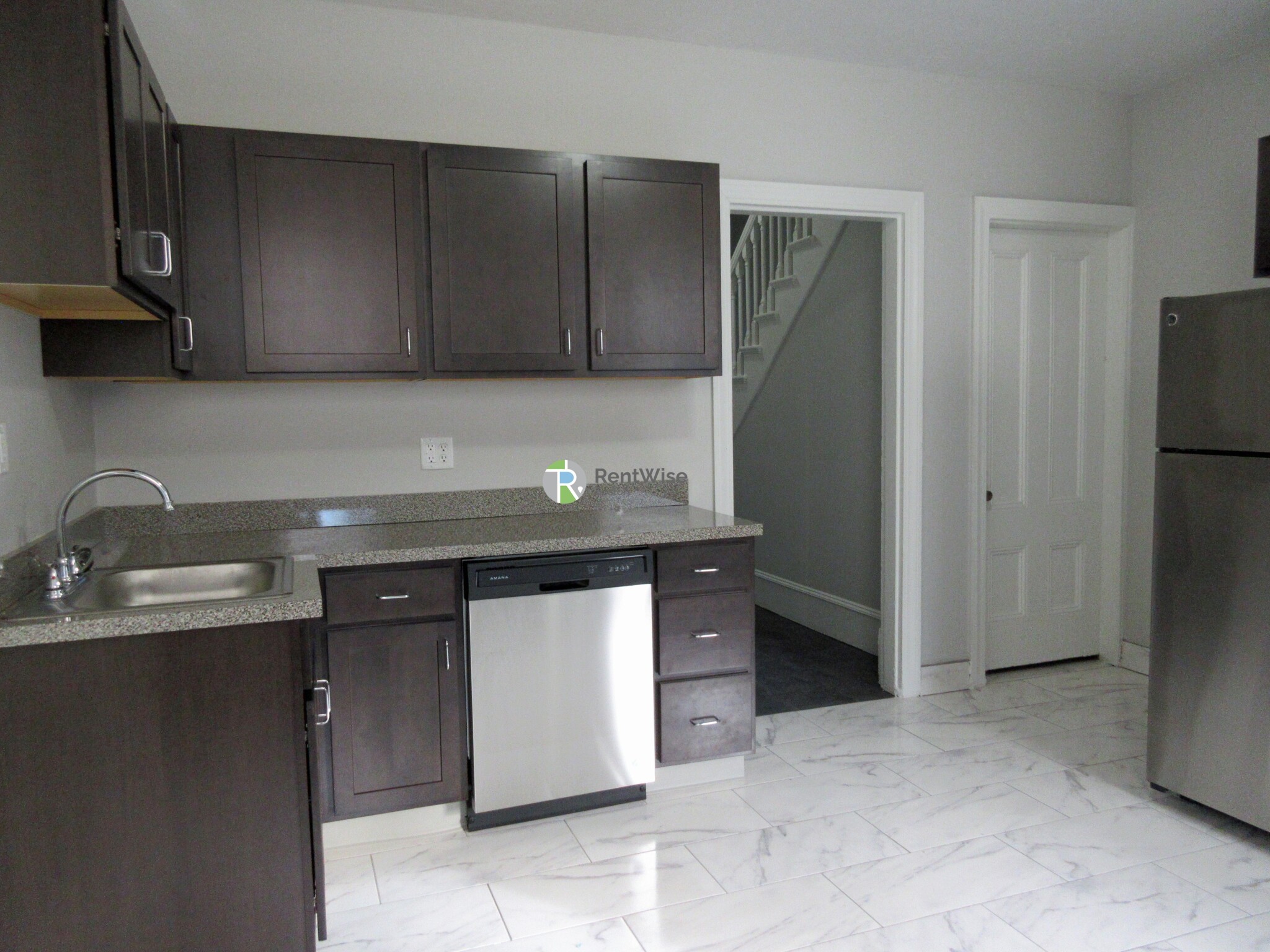 19 Linden St, Allston