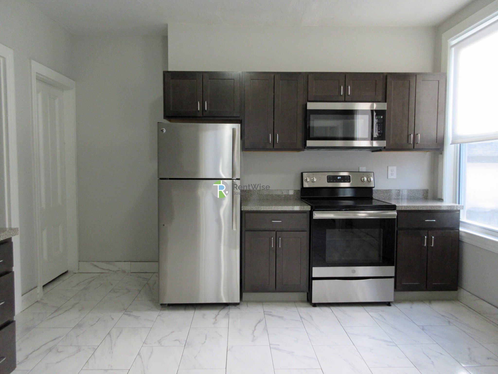 19 Linden St, Allston