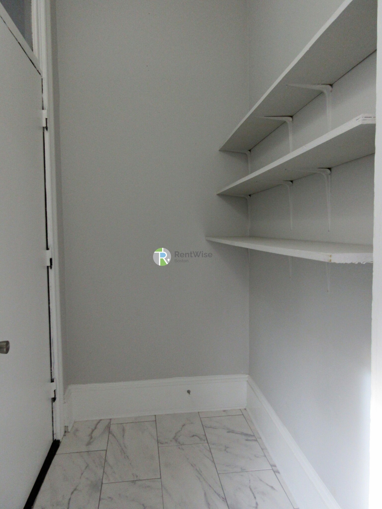 19 Linden St, Allston