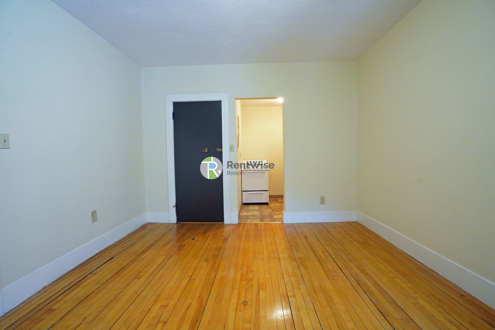 1683 Commonwealth Ave, Brighton