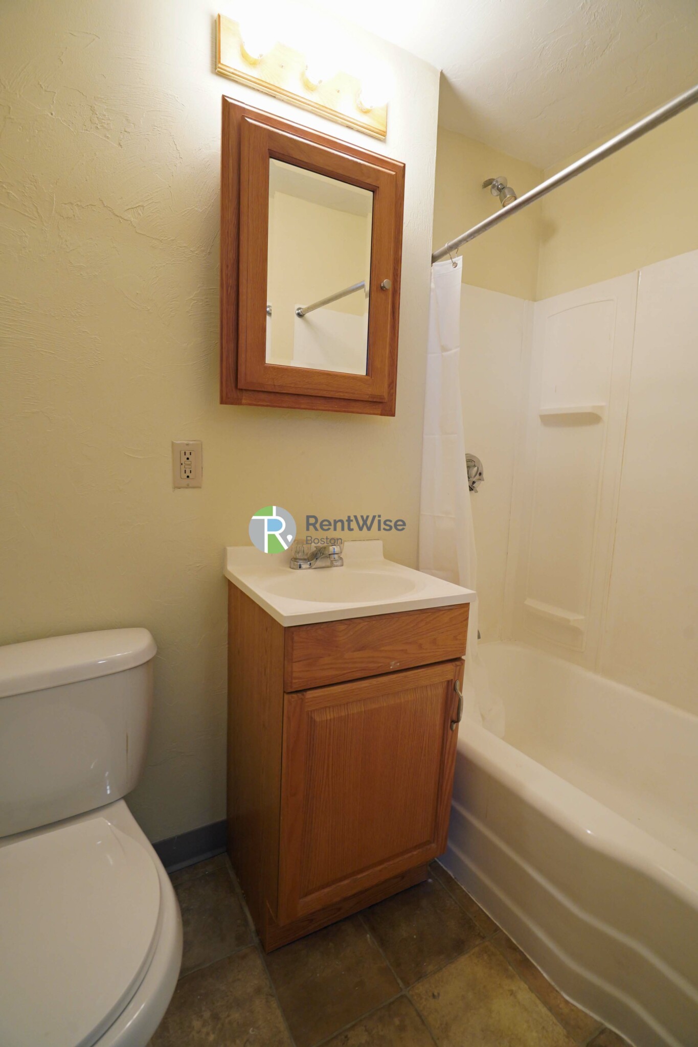 1683 Commonwealth Ave, Brighton