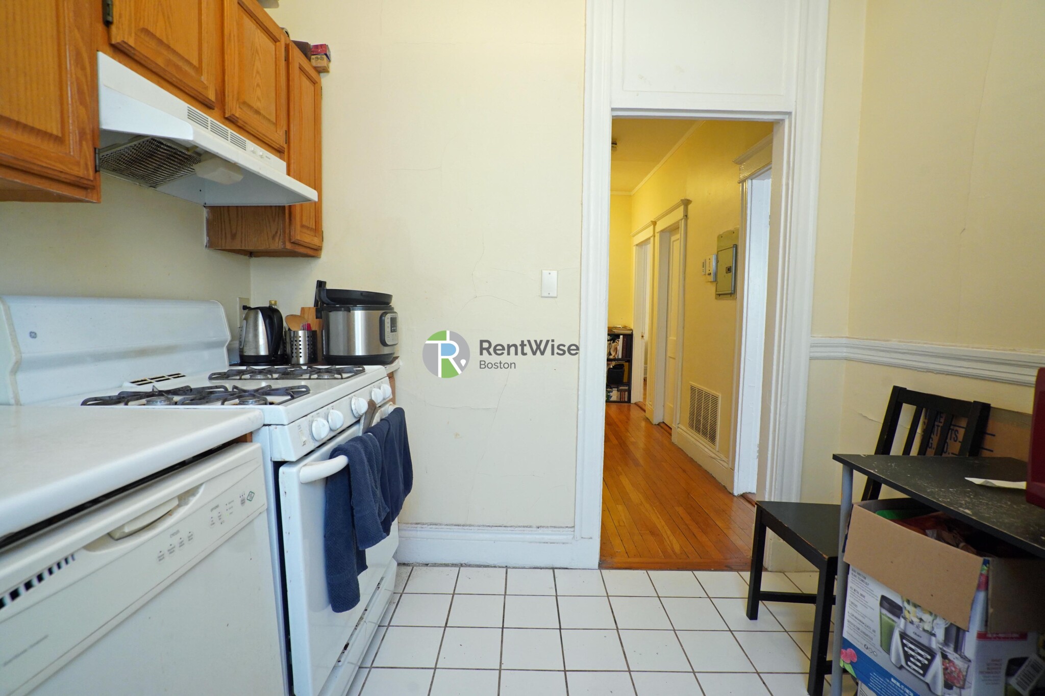 3 Lorraine Ter, Allston