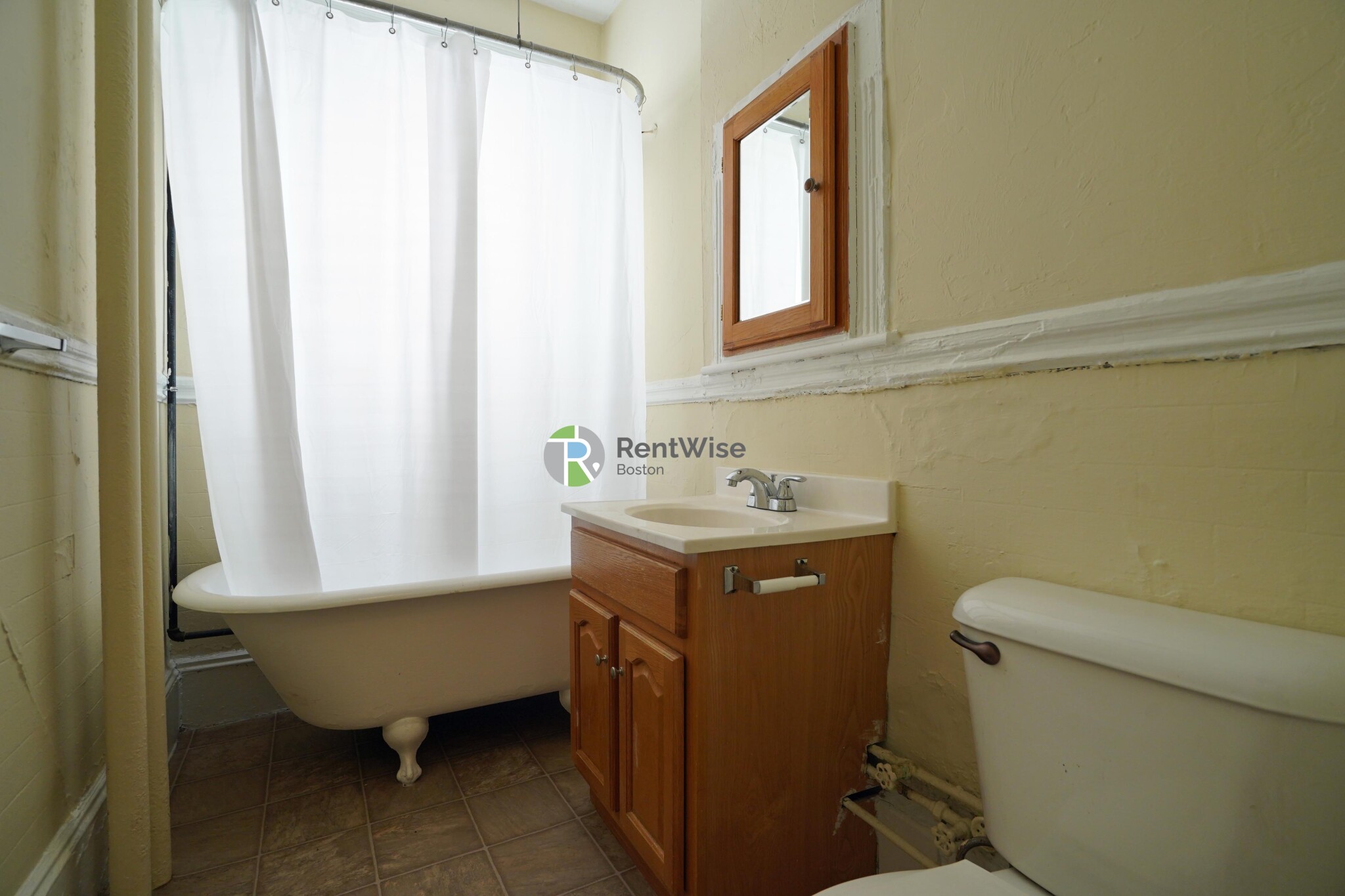 11 Royce Rd, Allston