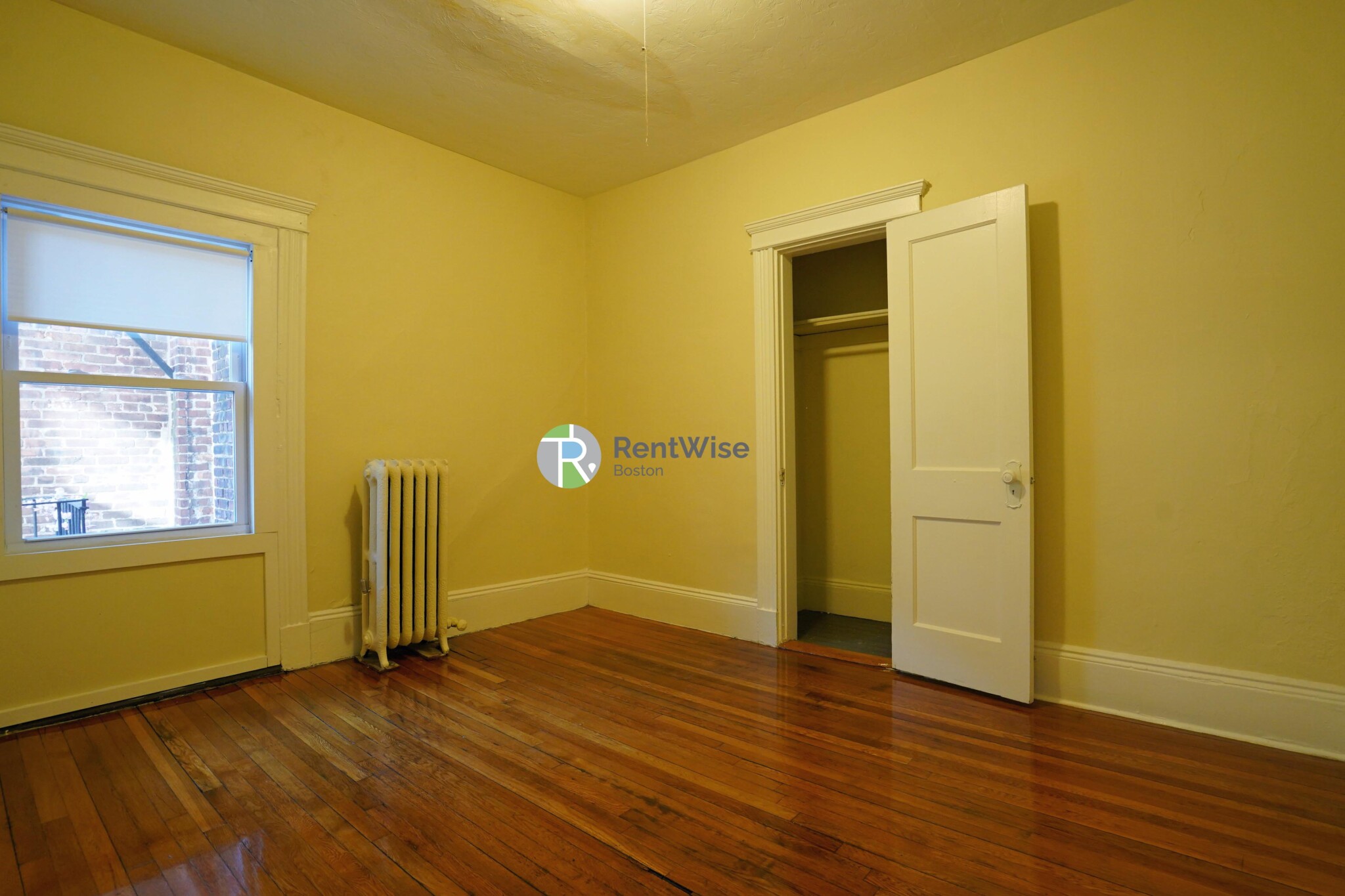 11 Royce Rd, Allston