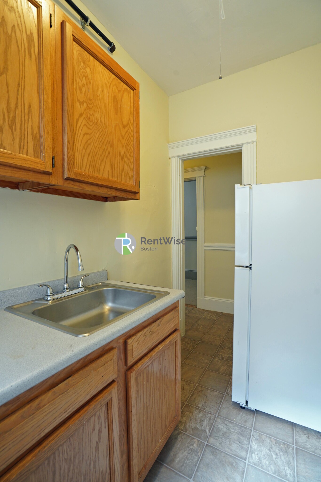 11 Royce Rd, Allston