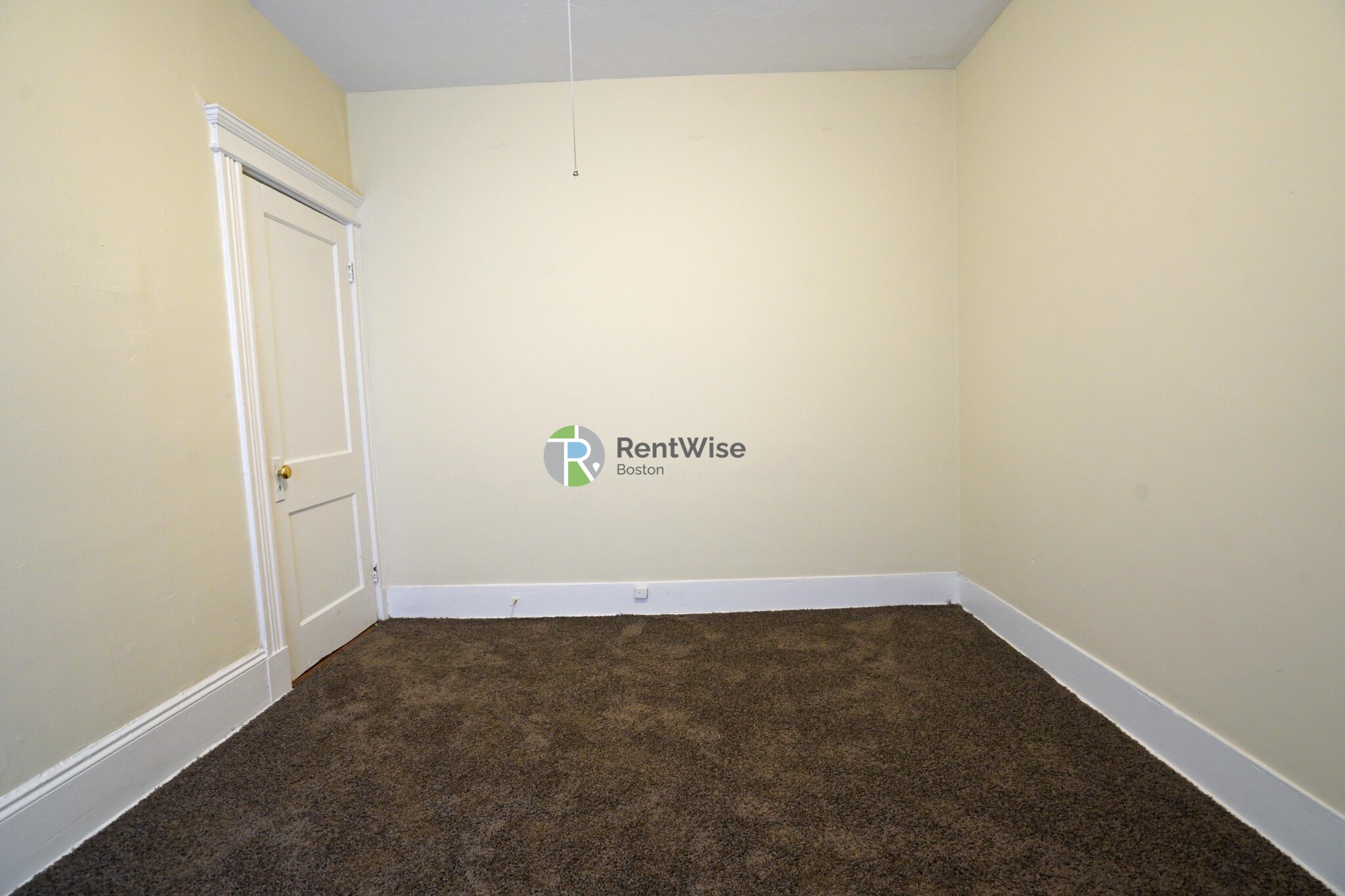 11 Royce Rd, Allston