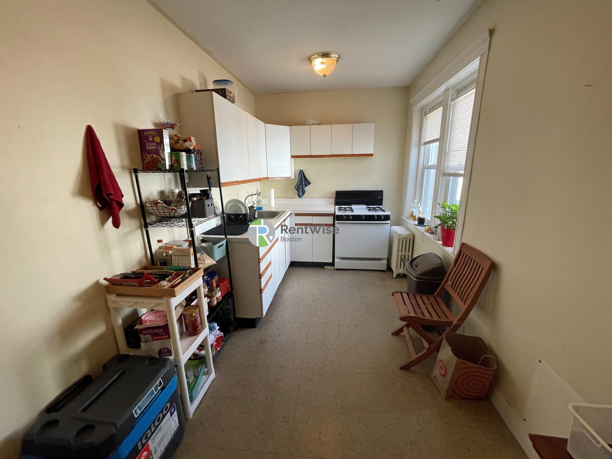 51 Linden St, Allston