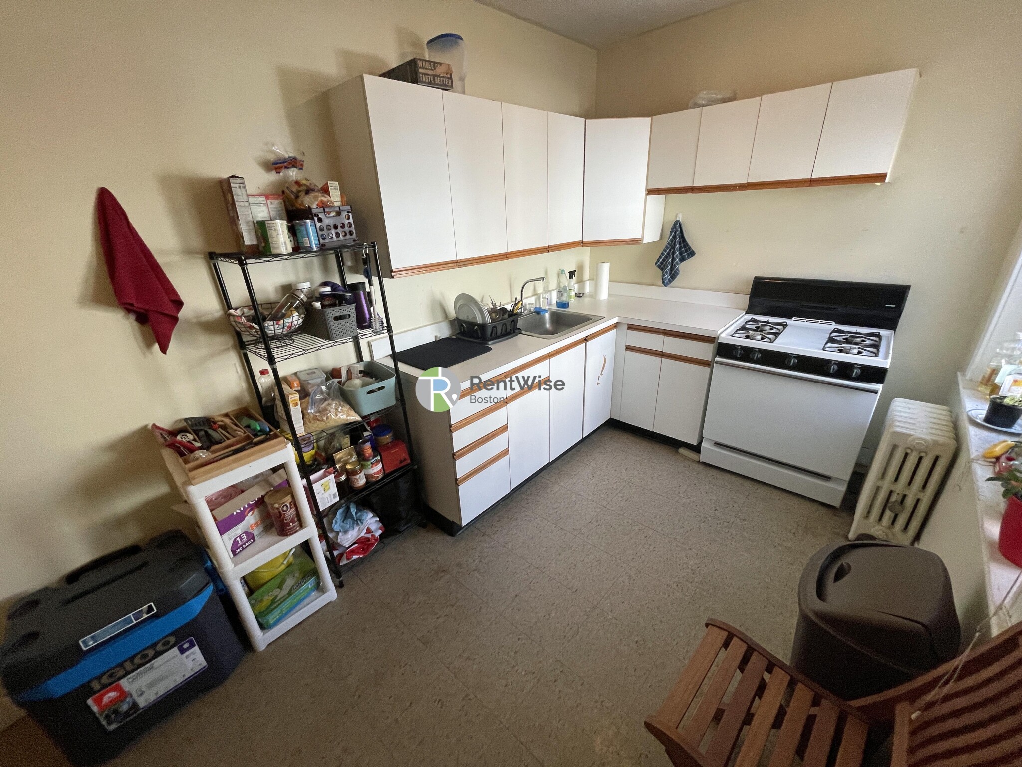 51 Linden St, Allston