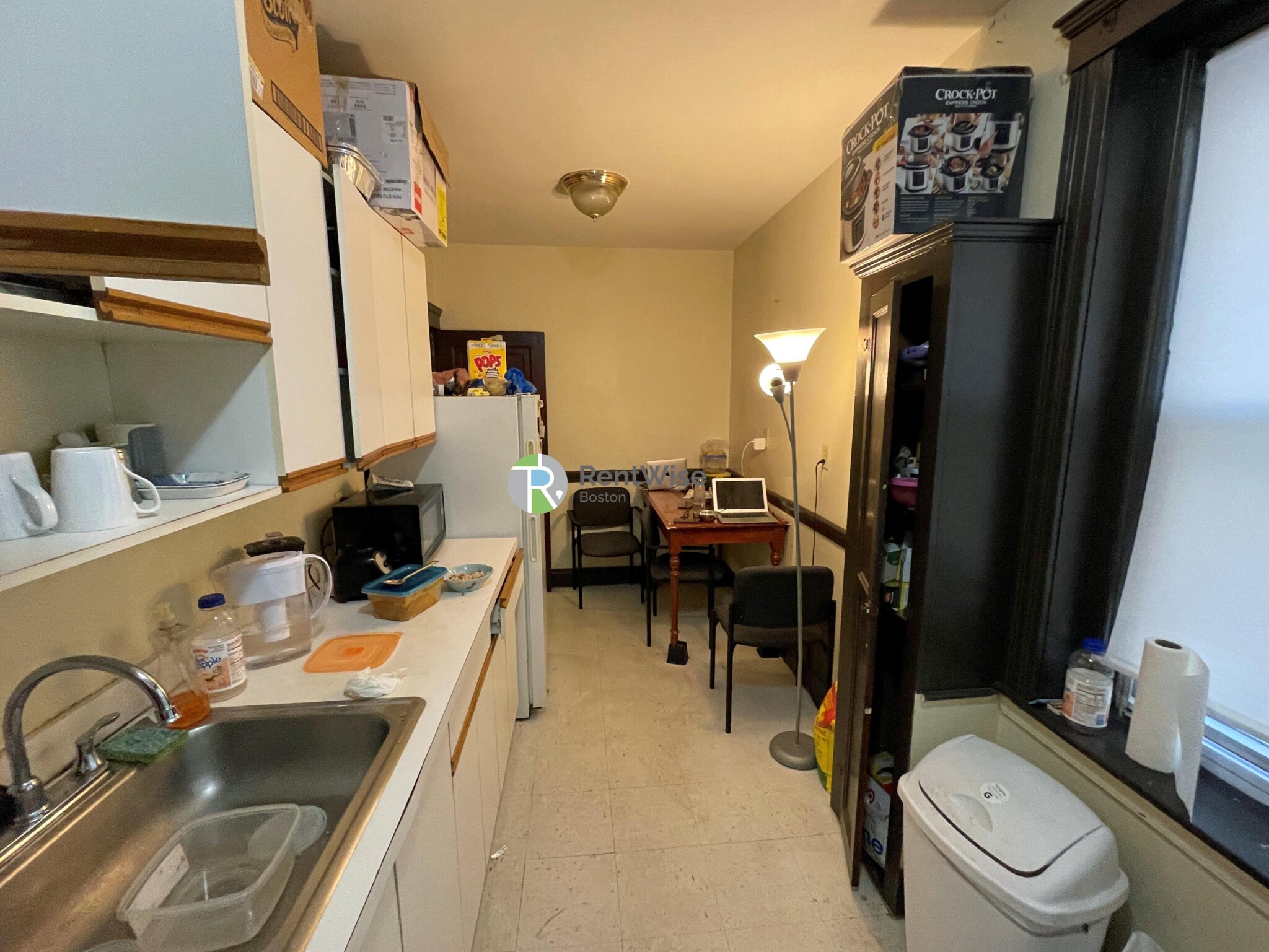 43 Linden St, Allston