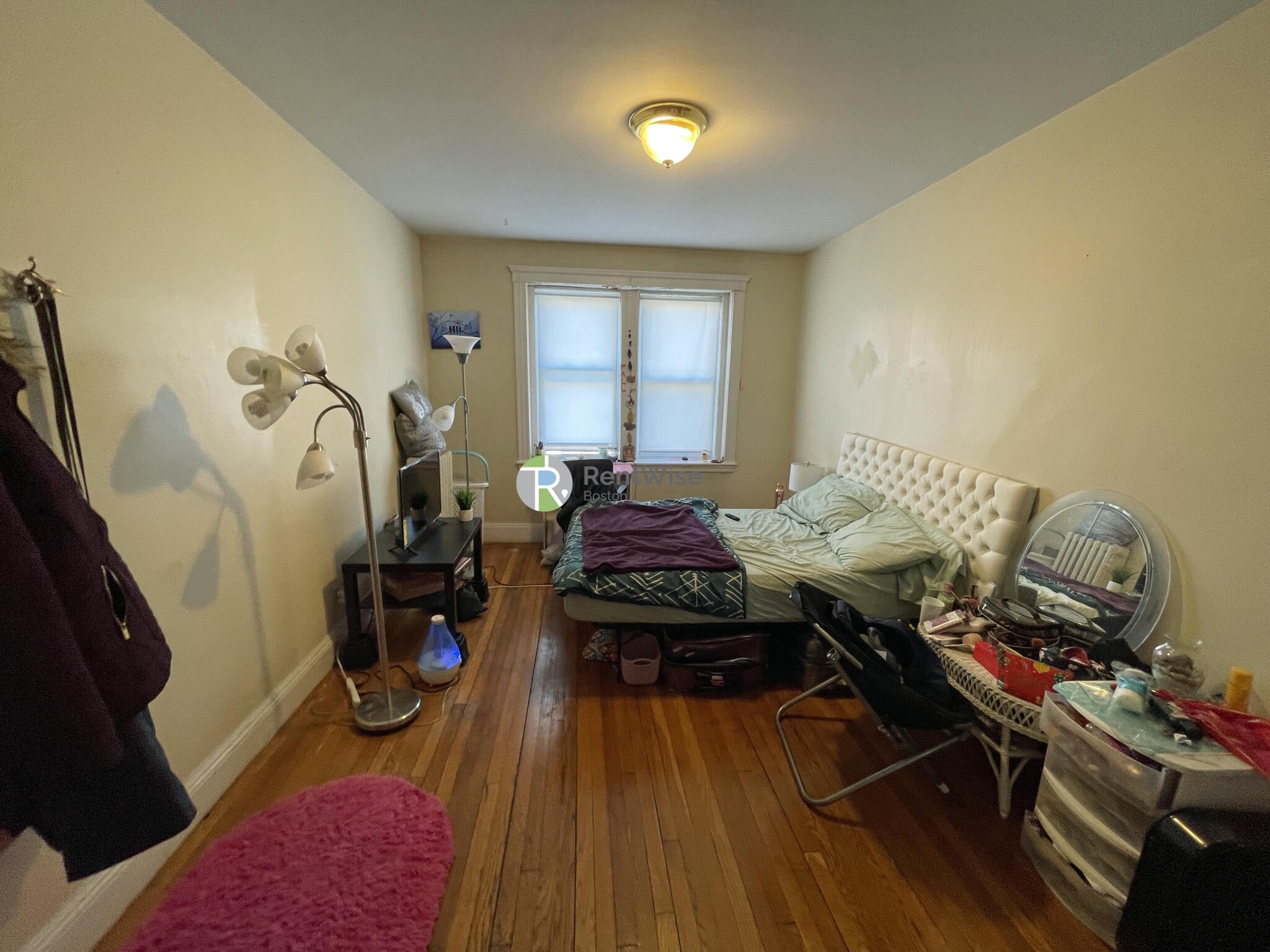 43 Linden St, Allston