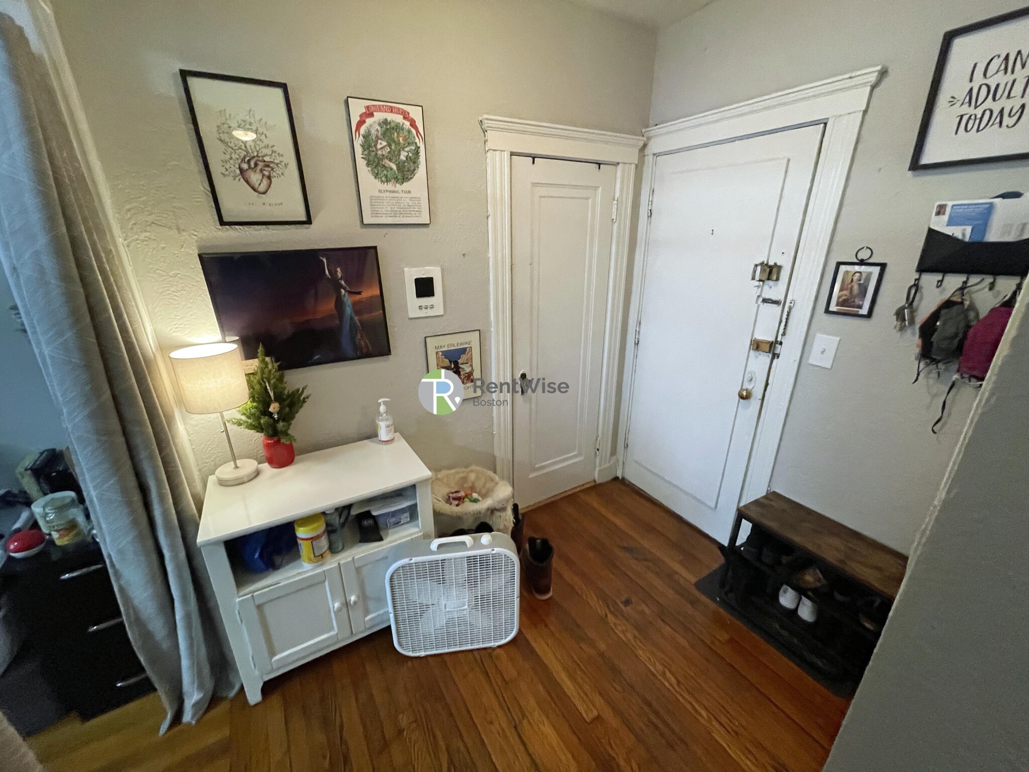 47 Linden St, Allston