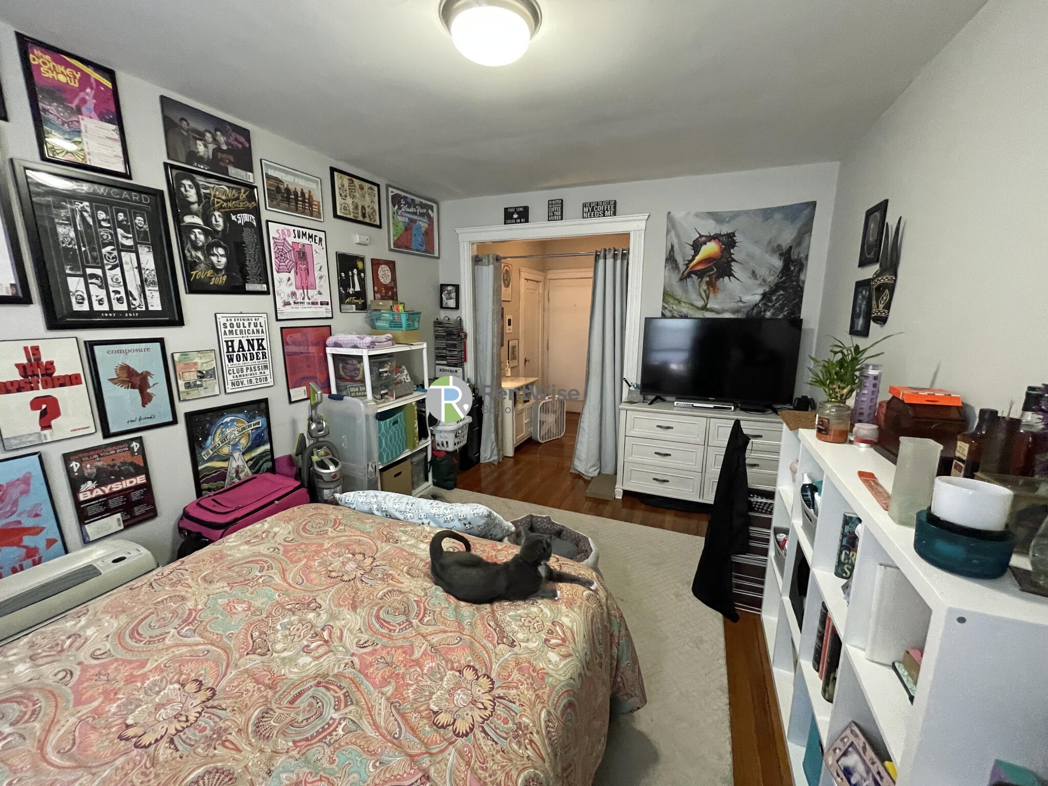 47 Linden St, Allston