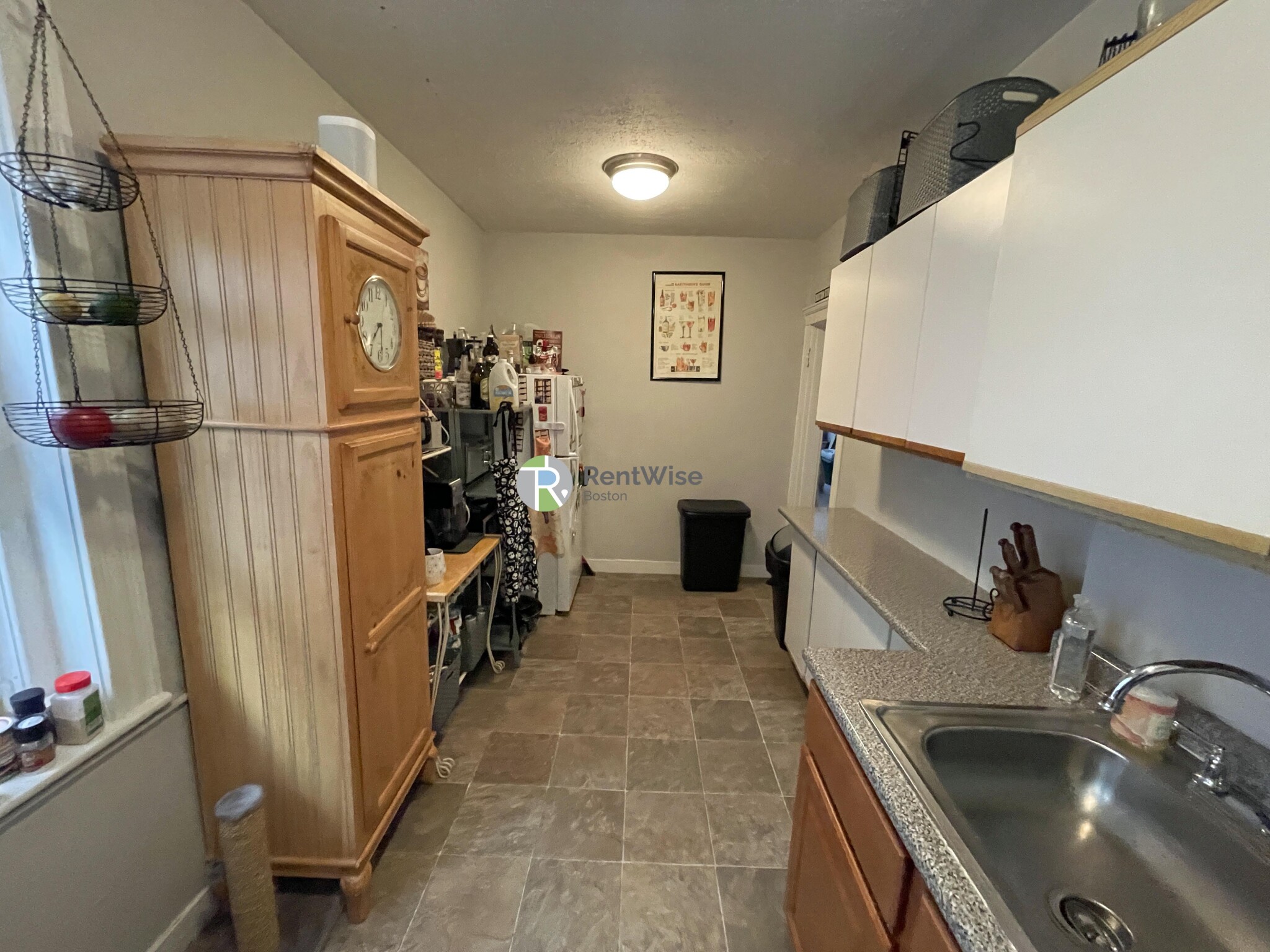 47 Linden St, Allston