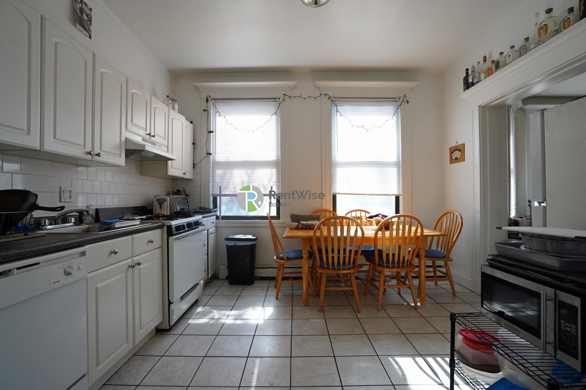 72 Gardner St, Allston