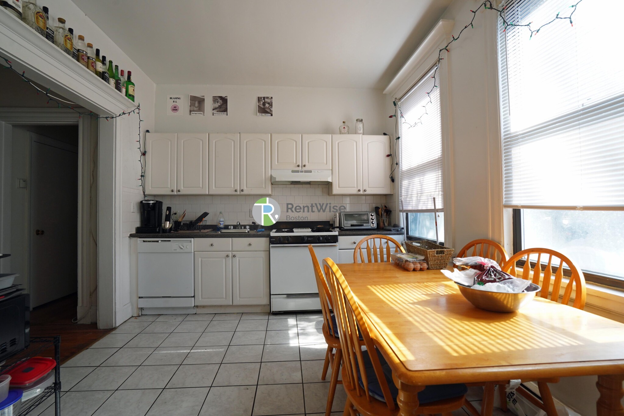 72 Gardner St, Allston