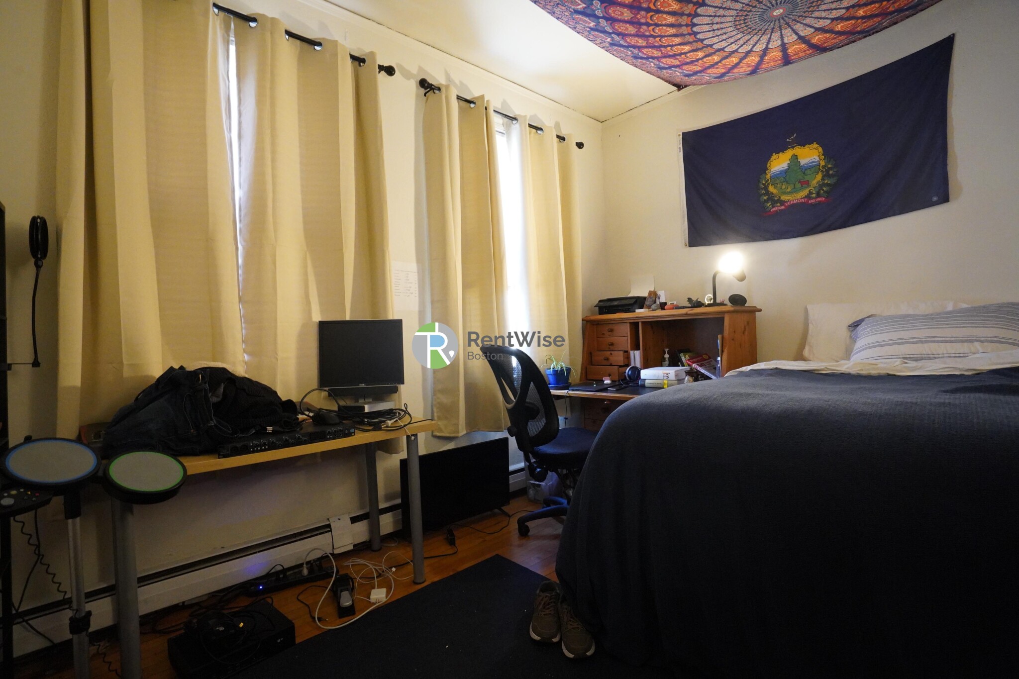 72 Gardner St, Allston