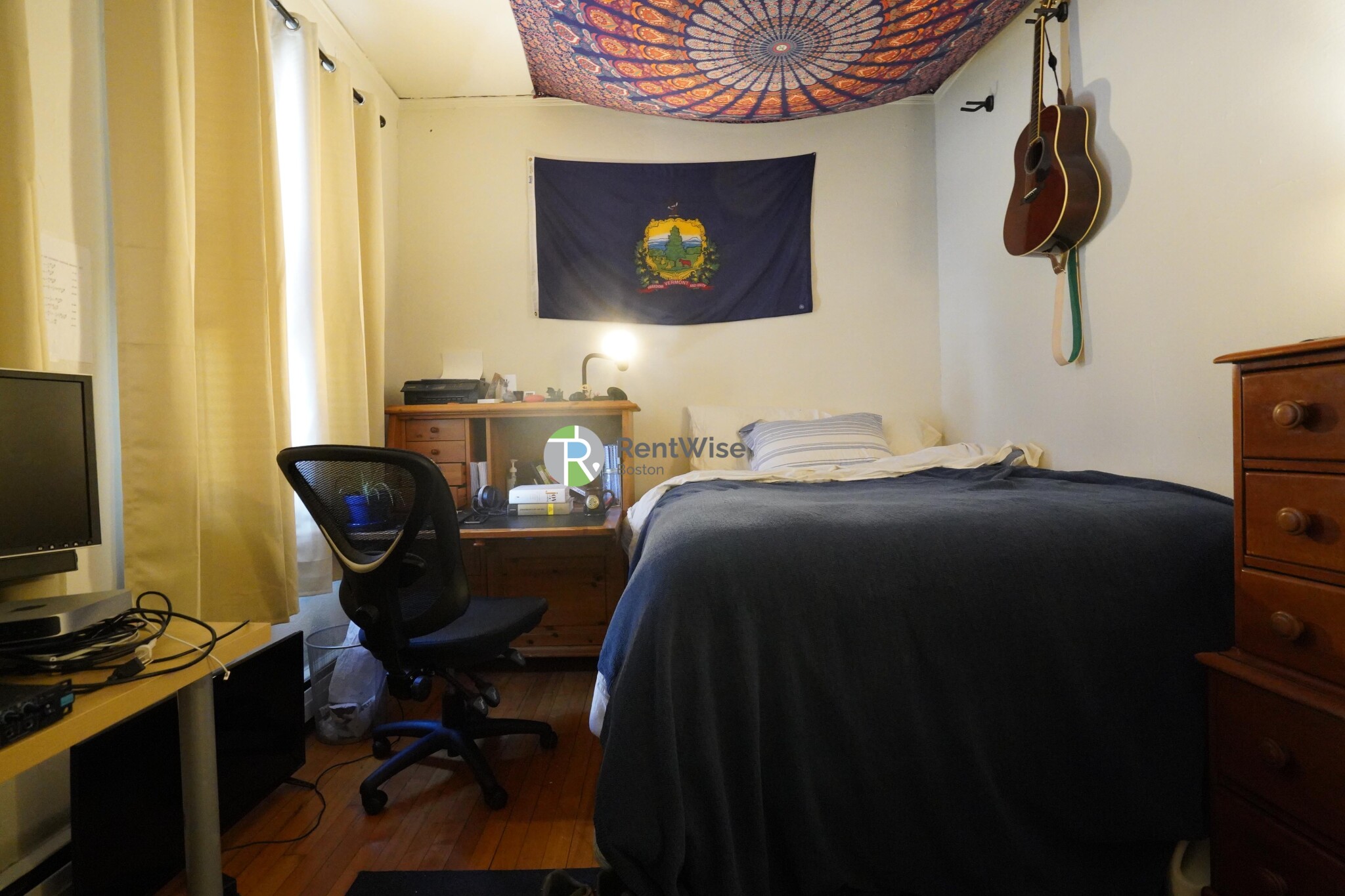 72 Gardner St, Allston