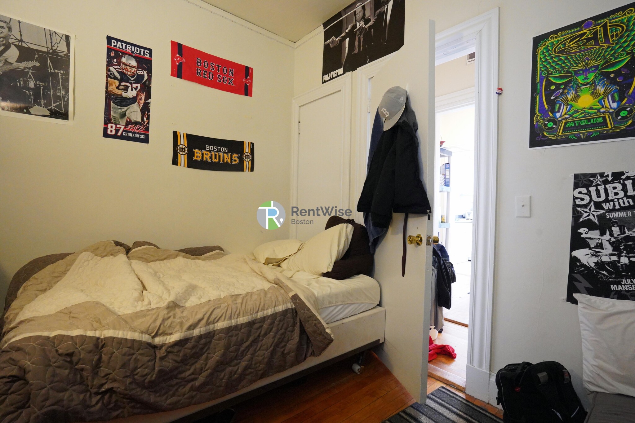 72 Gardner St, Allston