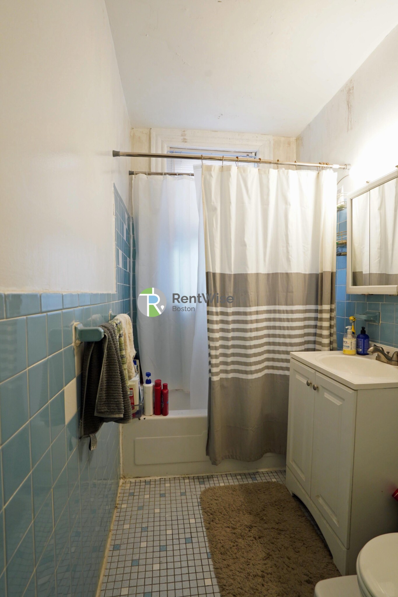 72 Gardner St, Allston