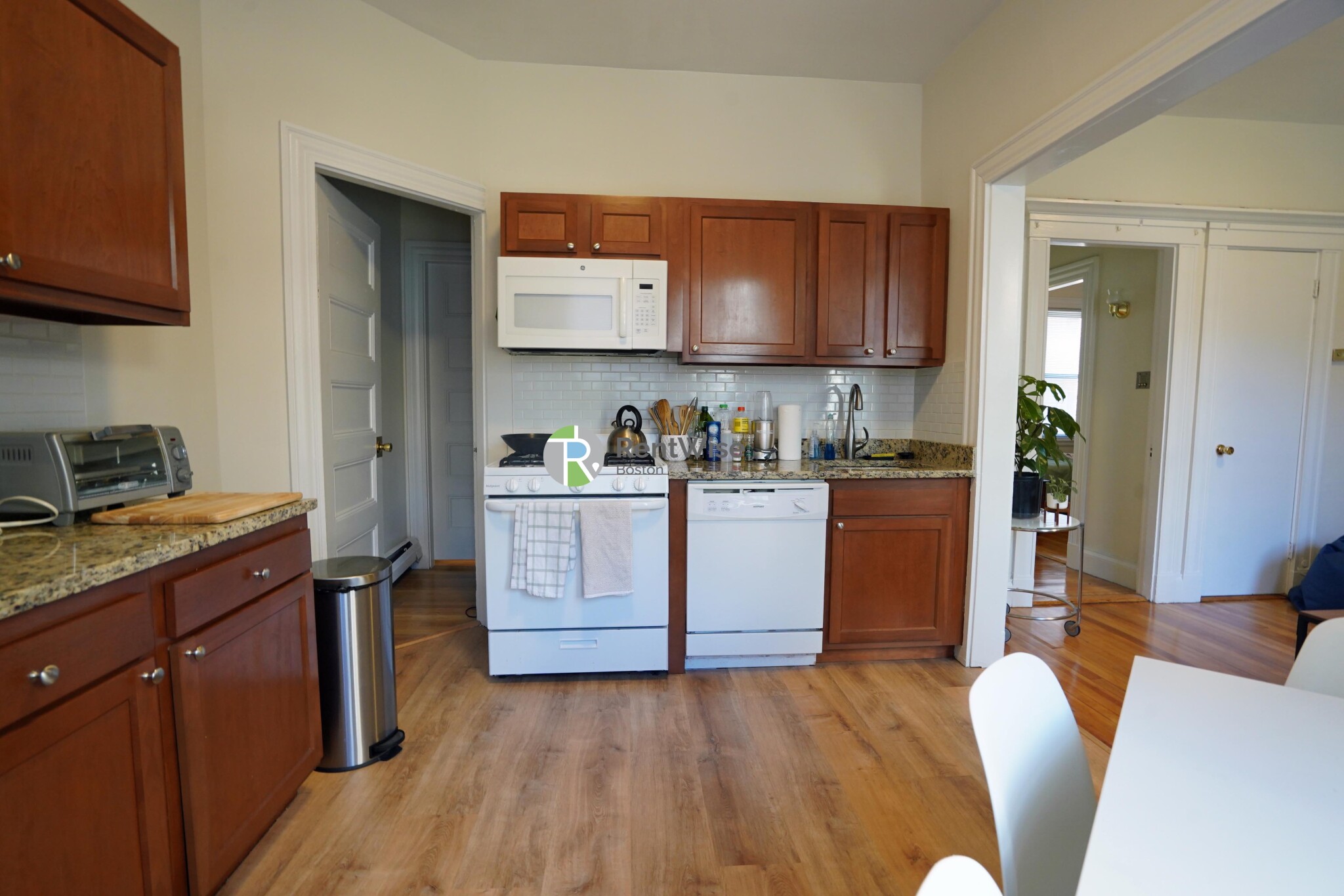 72 Gardner St, Allston