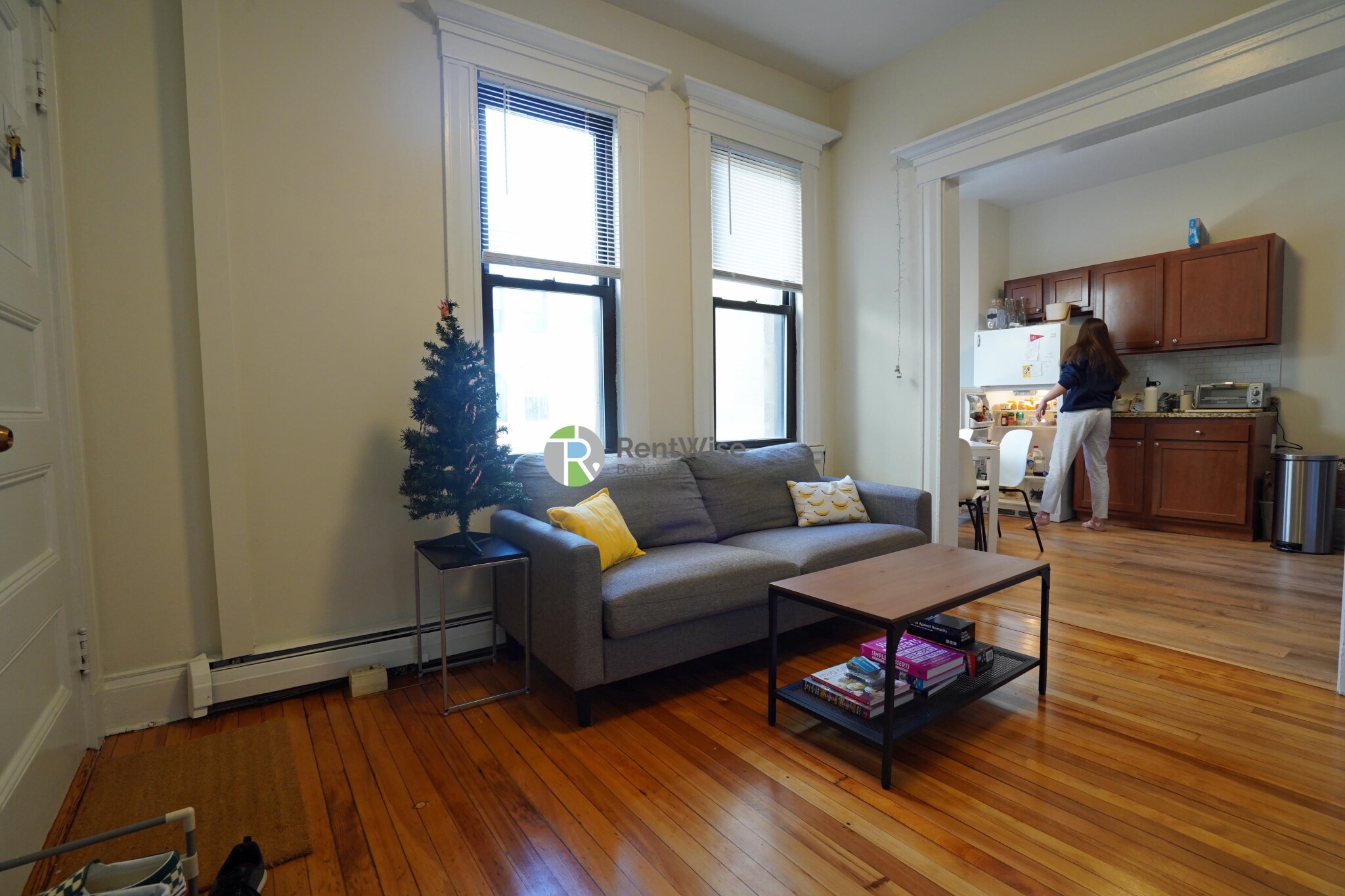 72 Gardner St, Allston