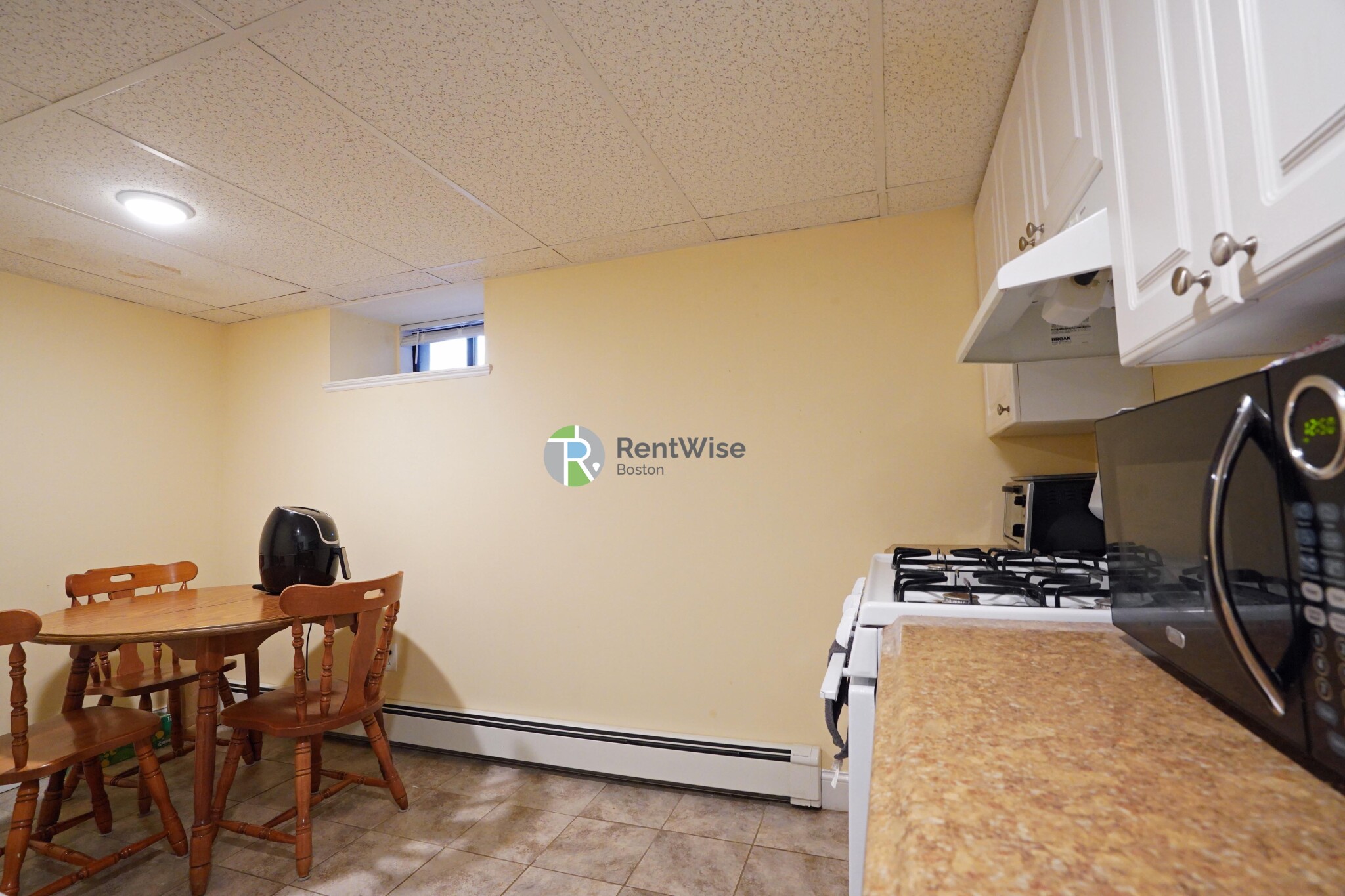 72 Gardner St, Allston