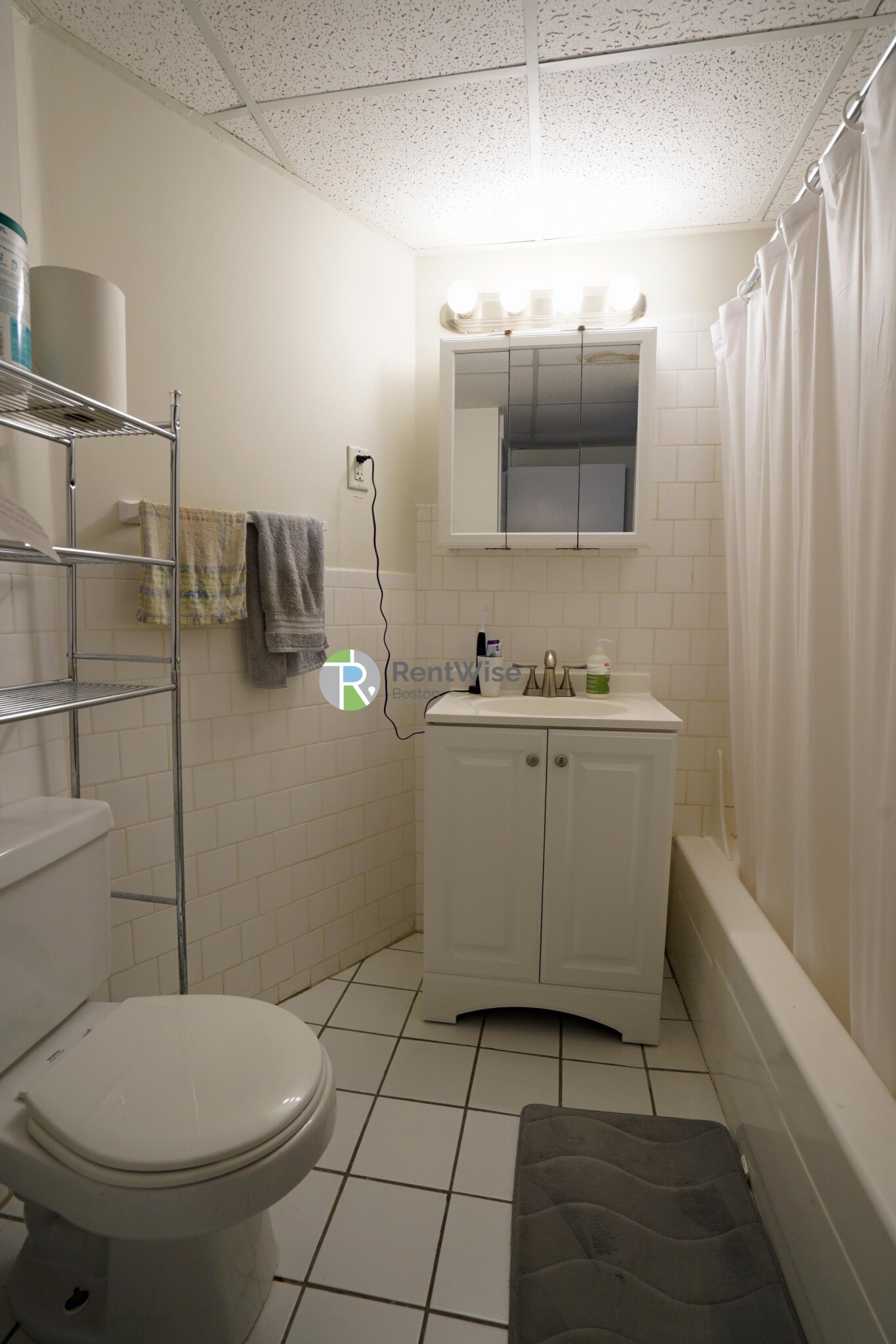 72 Gardner St, Allston