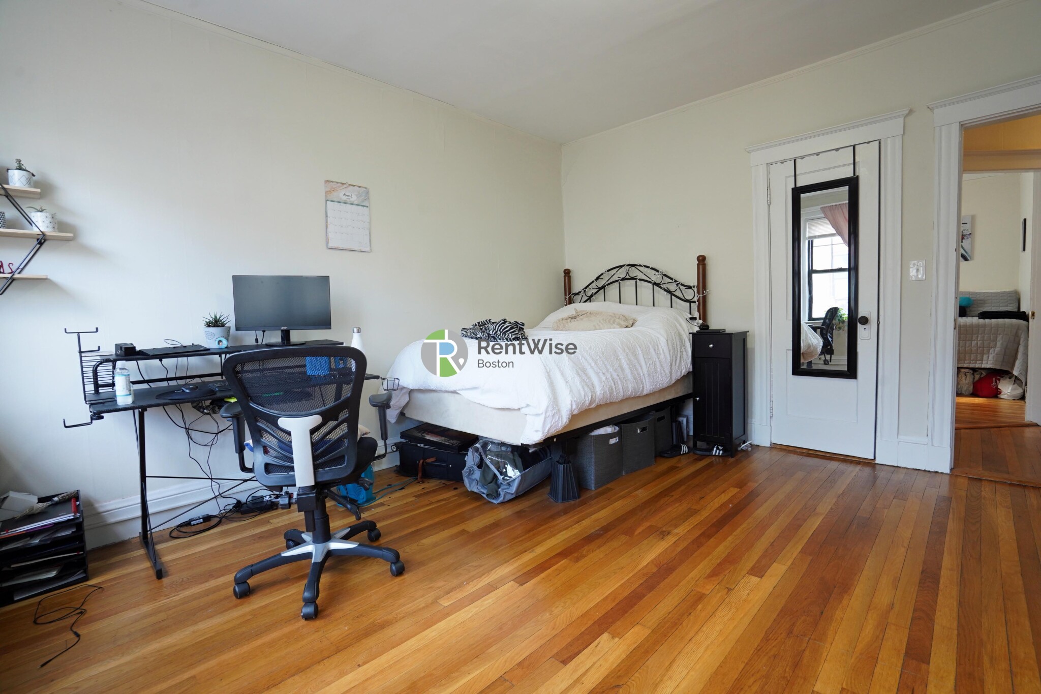 39 Clinton St, Central Square