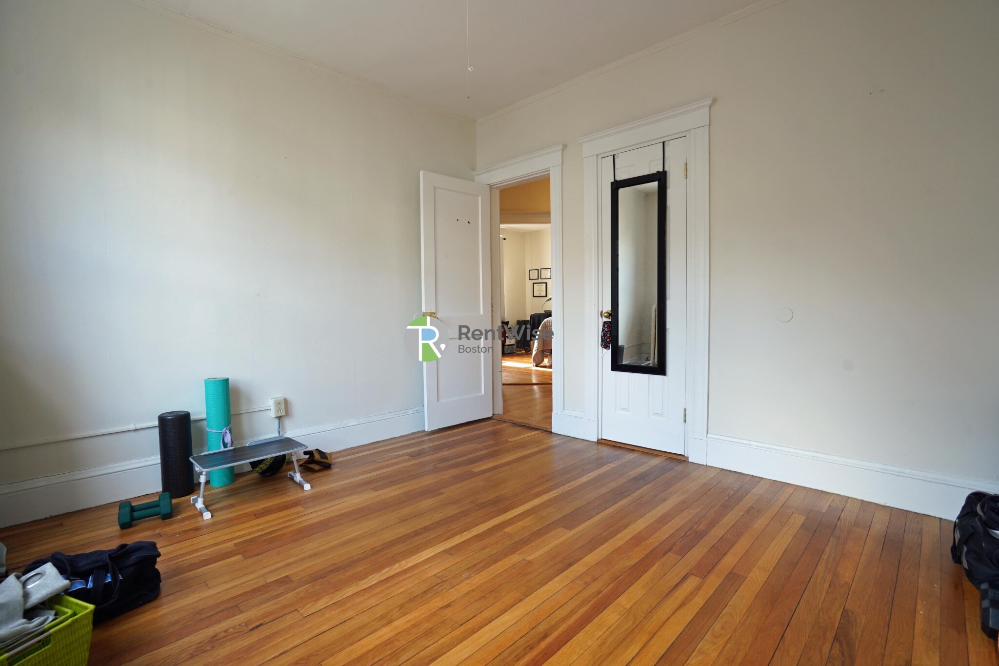 39 Clinton St, Central Square