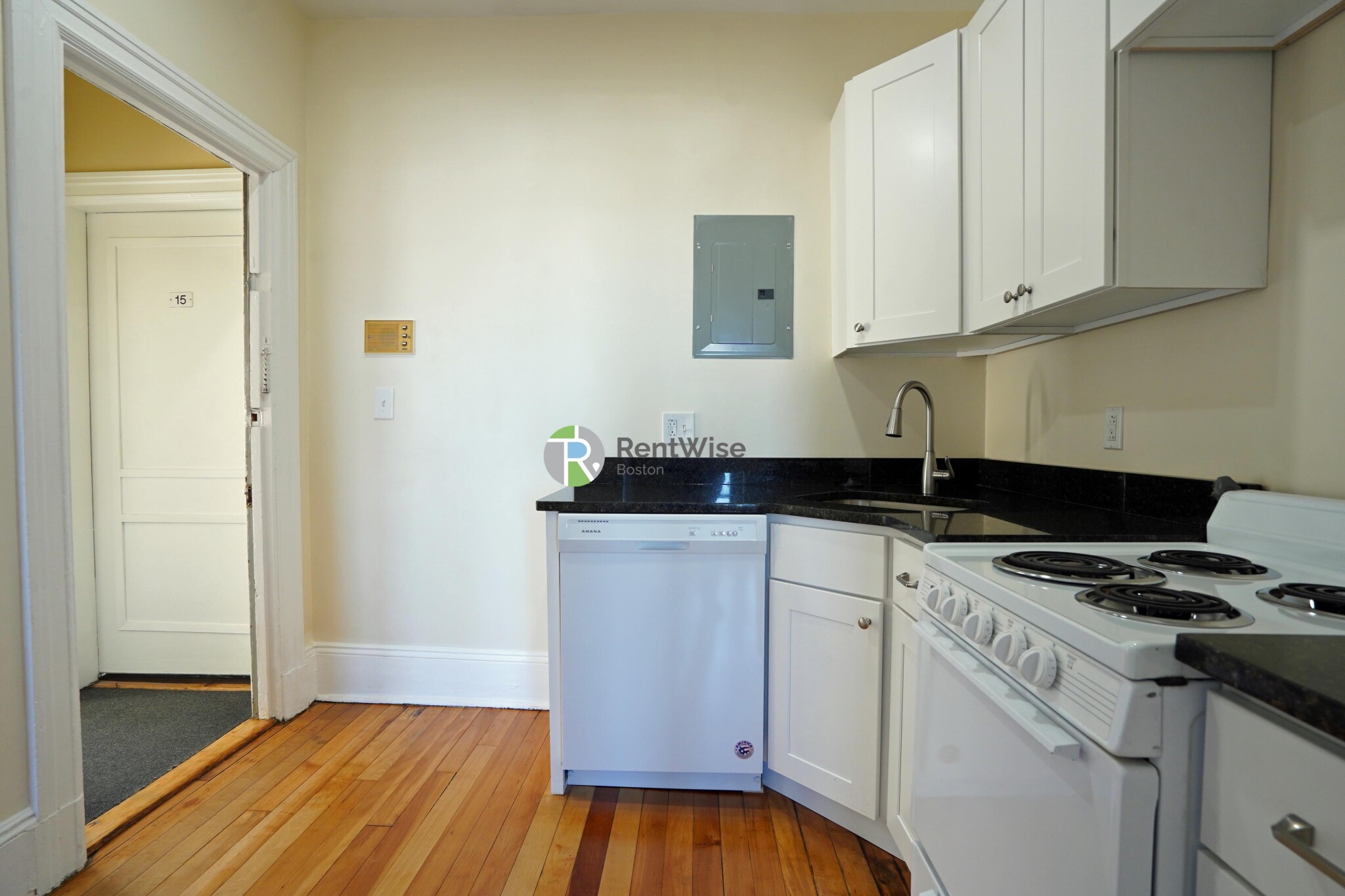 1212 Commonwealth Ave, Brighton