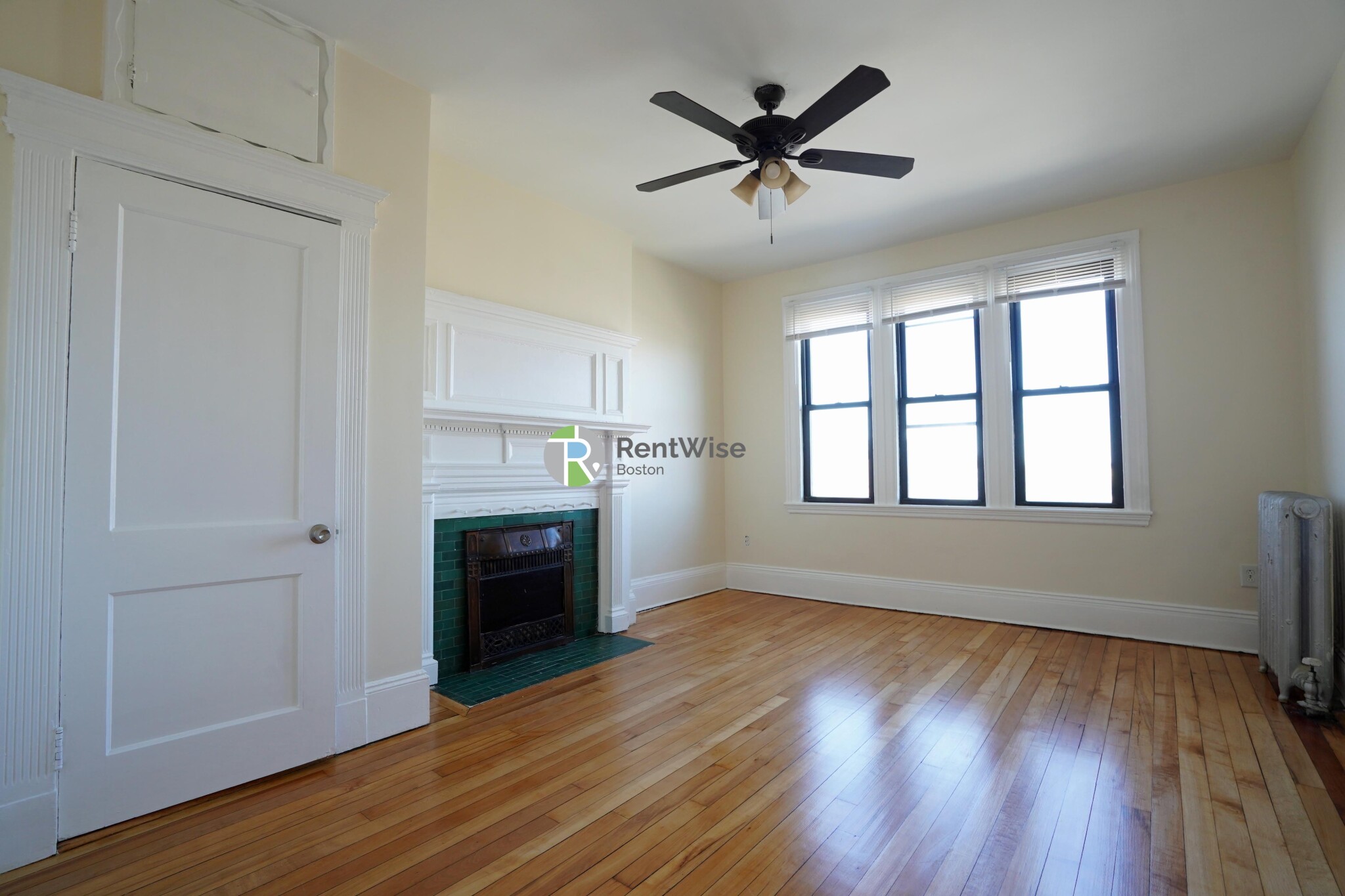 1212 Commonwealth Ave, Brighton